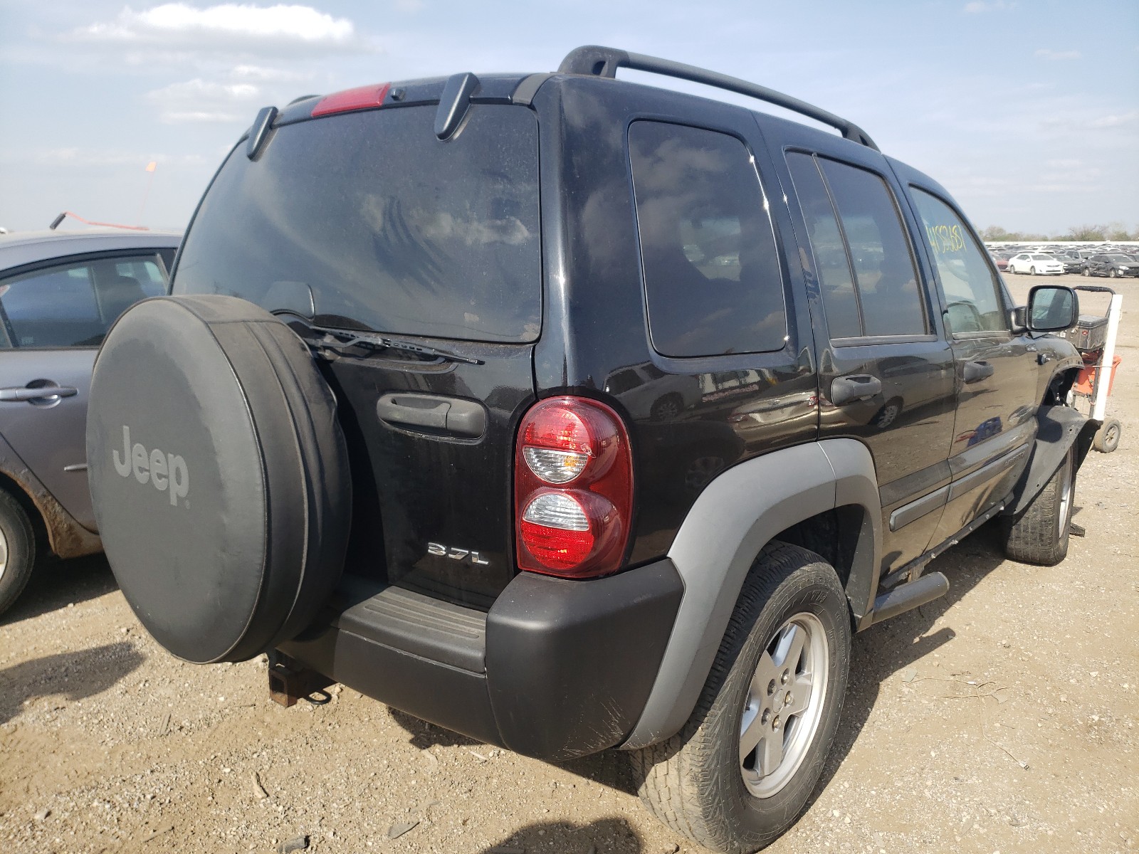 Photo 4 from auction – 2007 JEEP LIBERTY SP with VIN 1J4GL48K07W530165