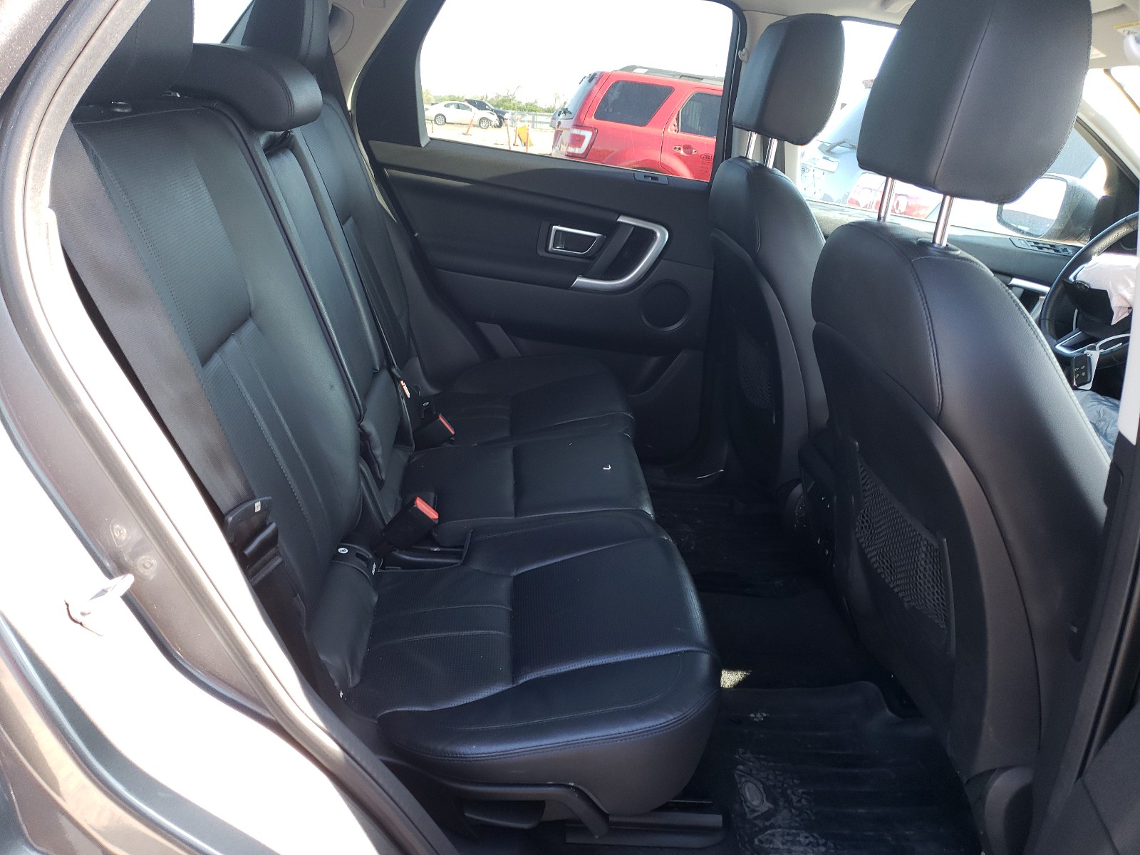 Photo 6 from auction – 2016 LAND ROVER DISCOVERY with VIN SALCR2BG5GH631436