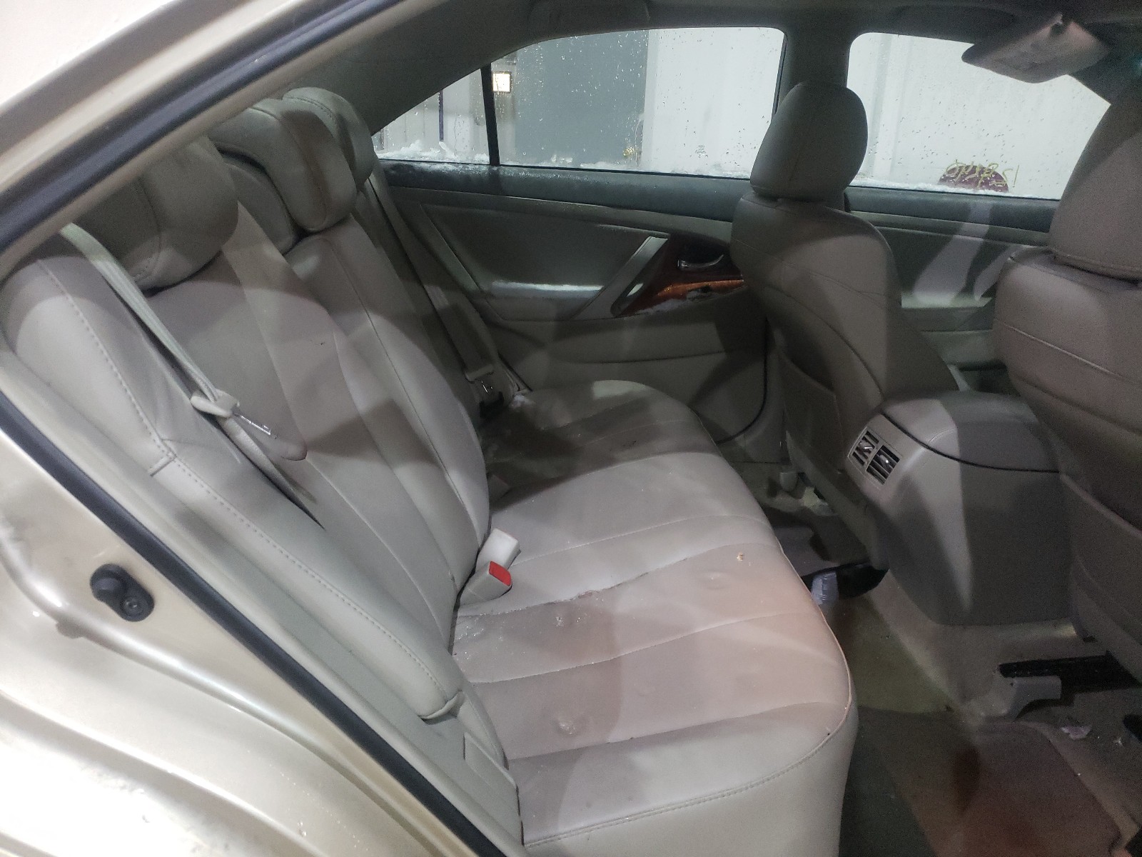 Photo 6 from auction – 2011 TOYOTA CAMRY SE with VIN 4T1BK3EK3BU120204