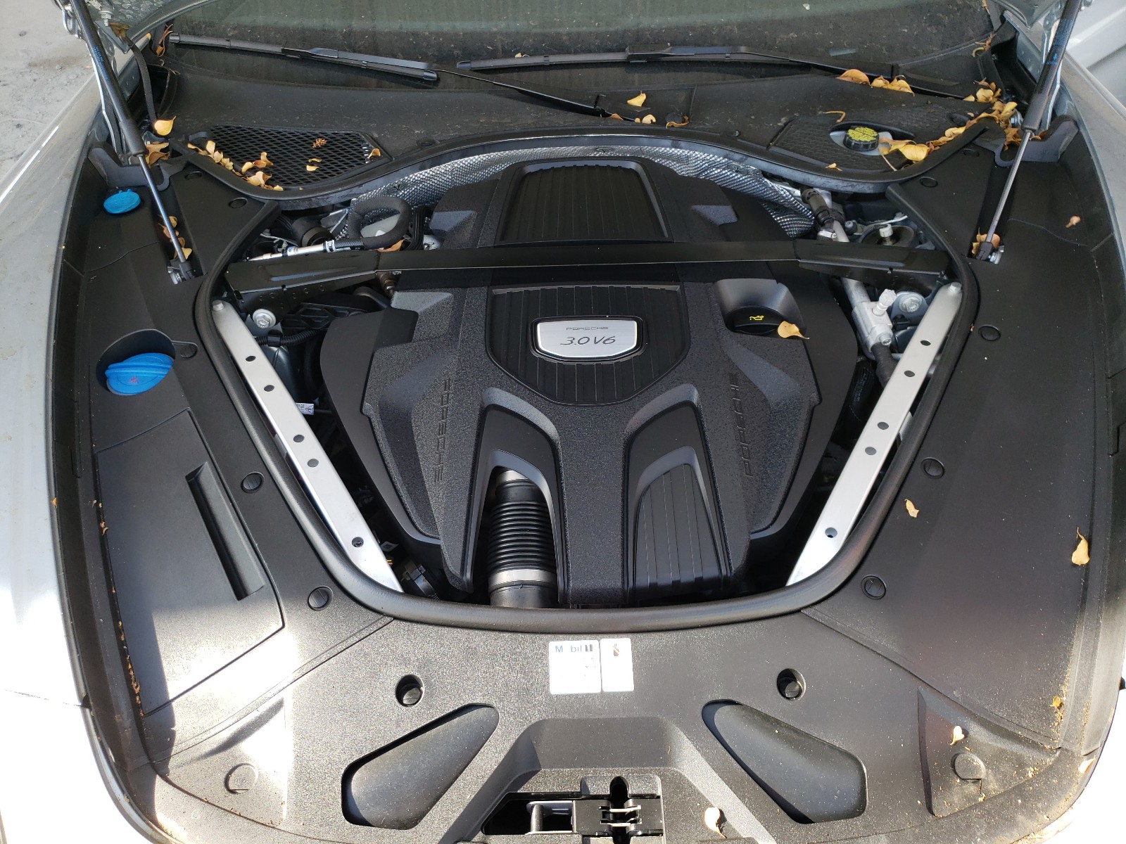 Фото 7 с аукциона – 2018 PORSCHE PANAMERA 4 с VIN WP0AA2A77JL115994