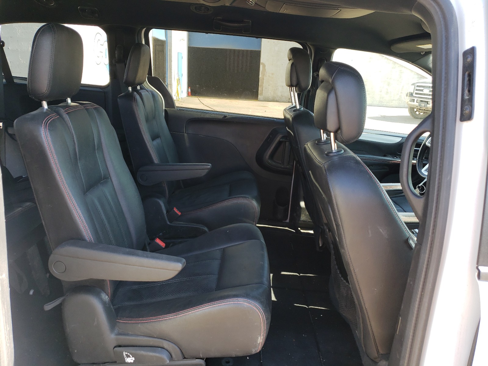 Photo 6 from auction – 2018 DODGE GRAND CARA with VIN 2C4RDGEGXJR361169