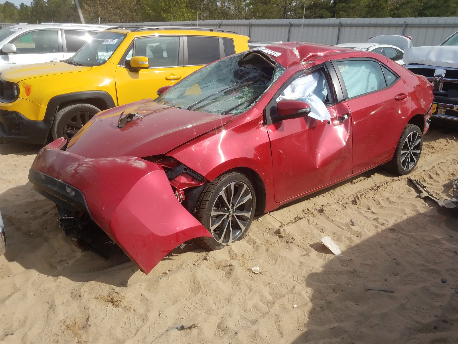 Photo 2 from auction – 2017 TOYOTA COROLLA L with VIN 5YFBURHE6HP655881