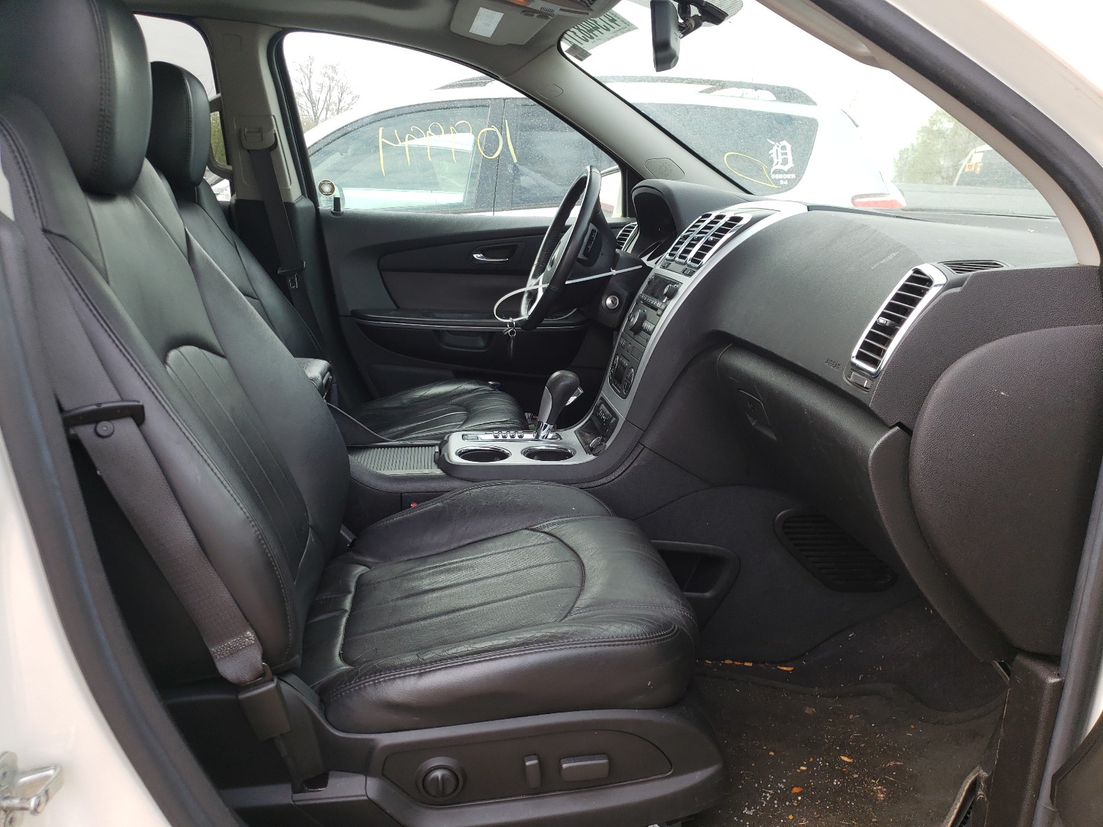 Photo 5 from auction – 2010 GMC ACADIA SLT with VIN 1GKLVNED4AJ262563