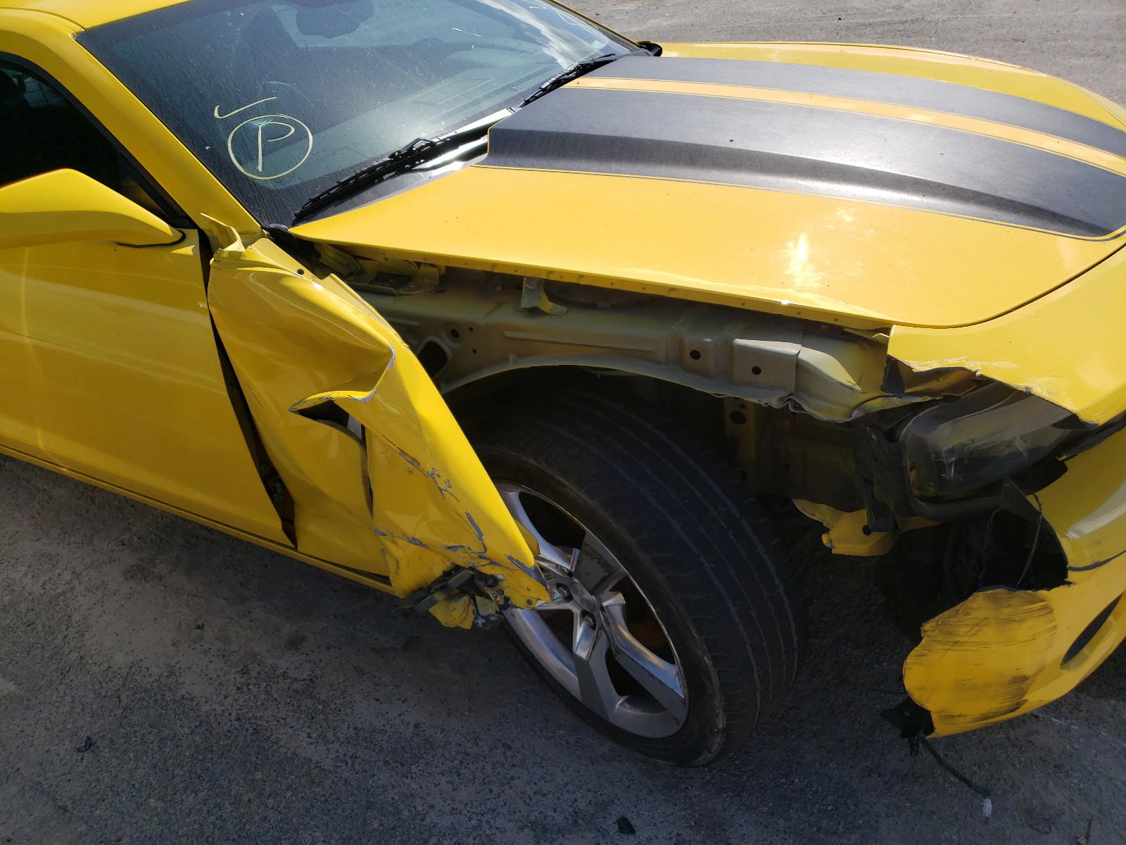 Photo 9 from auction – 2011 CHEVROLET CAMARO LT with VIN 2G1FC1ED2B9205520