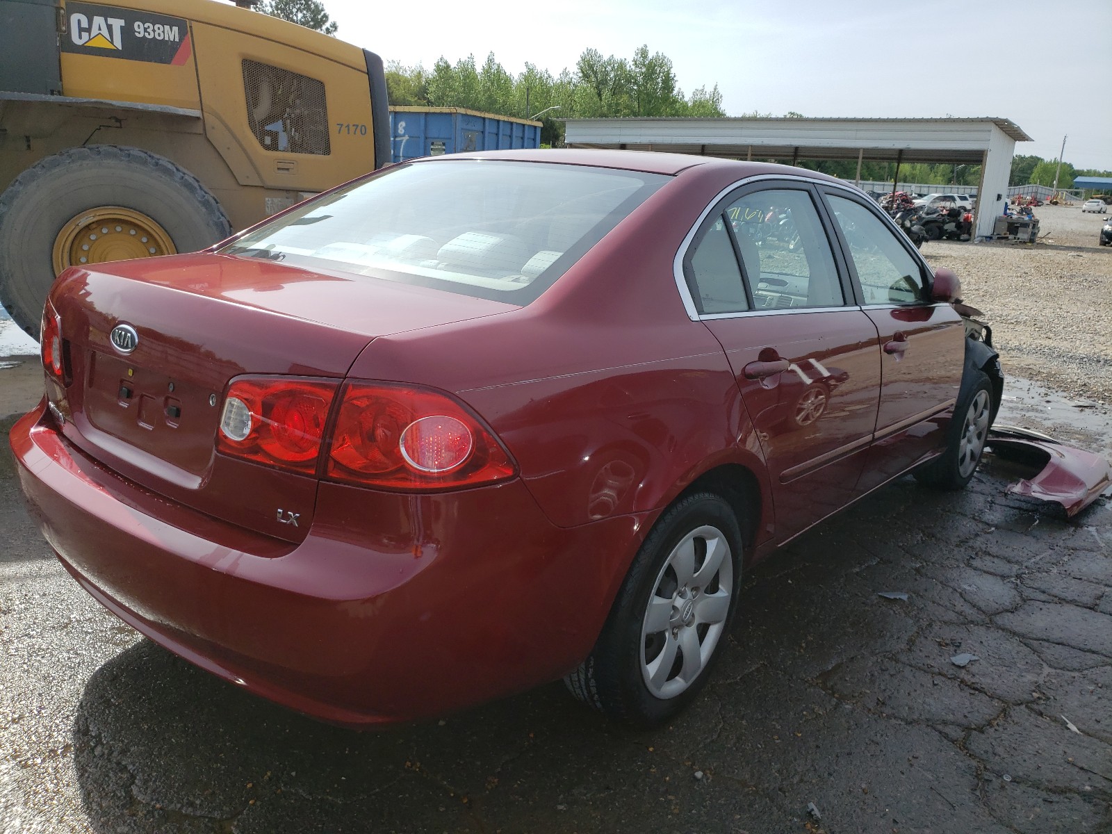 Photo 4 from auction – 2006 KIA OPTIMA LX with VIN KNAGE123265042076