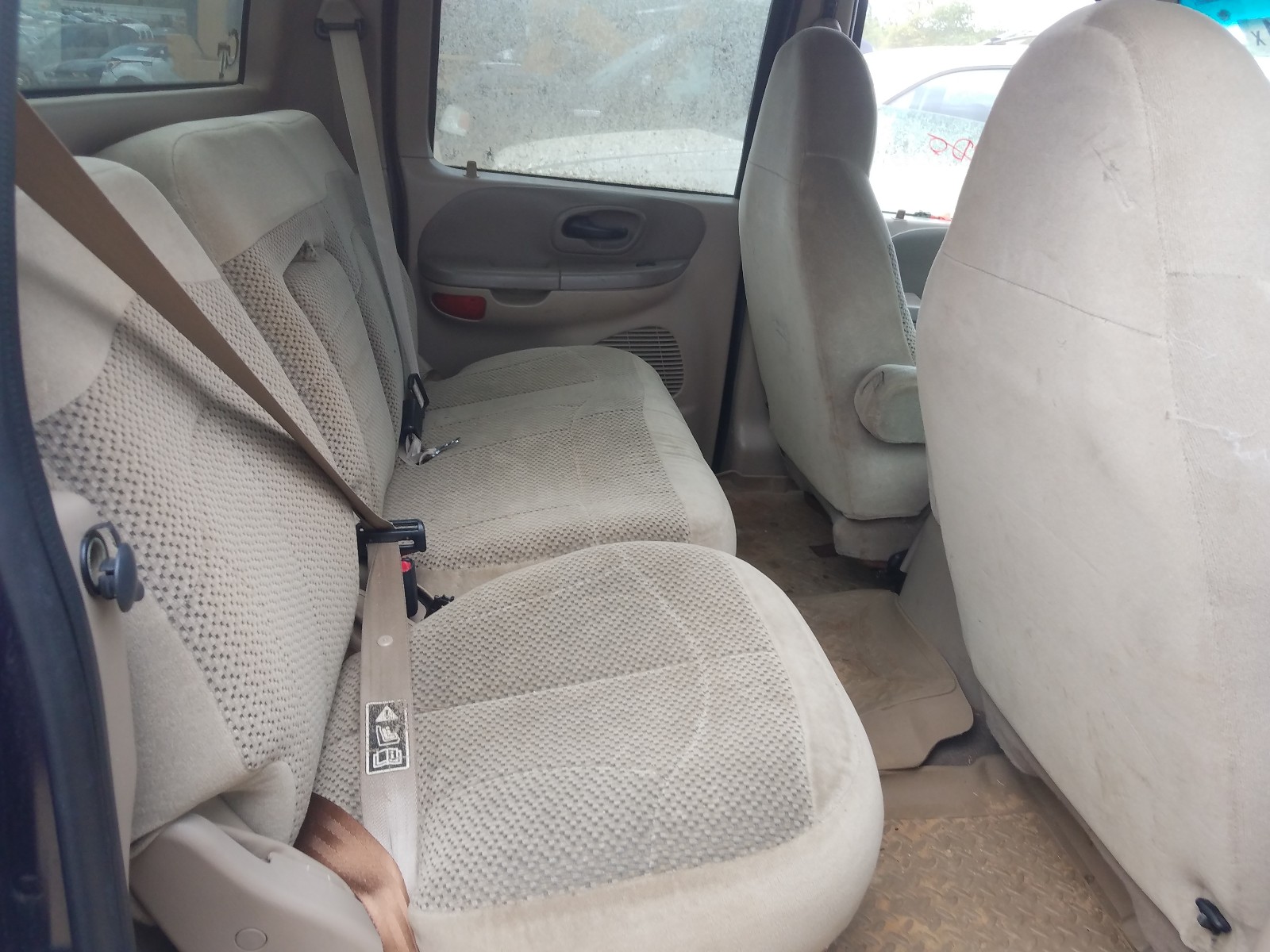Photo 6 from auction – 2001 FORD F-150 with VIN 1FTRW07LX1KE90264