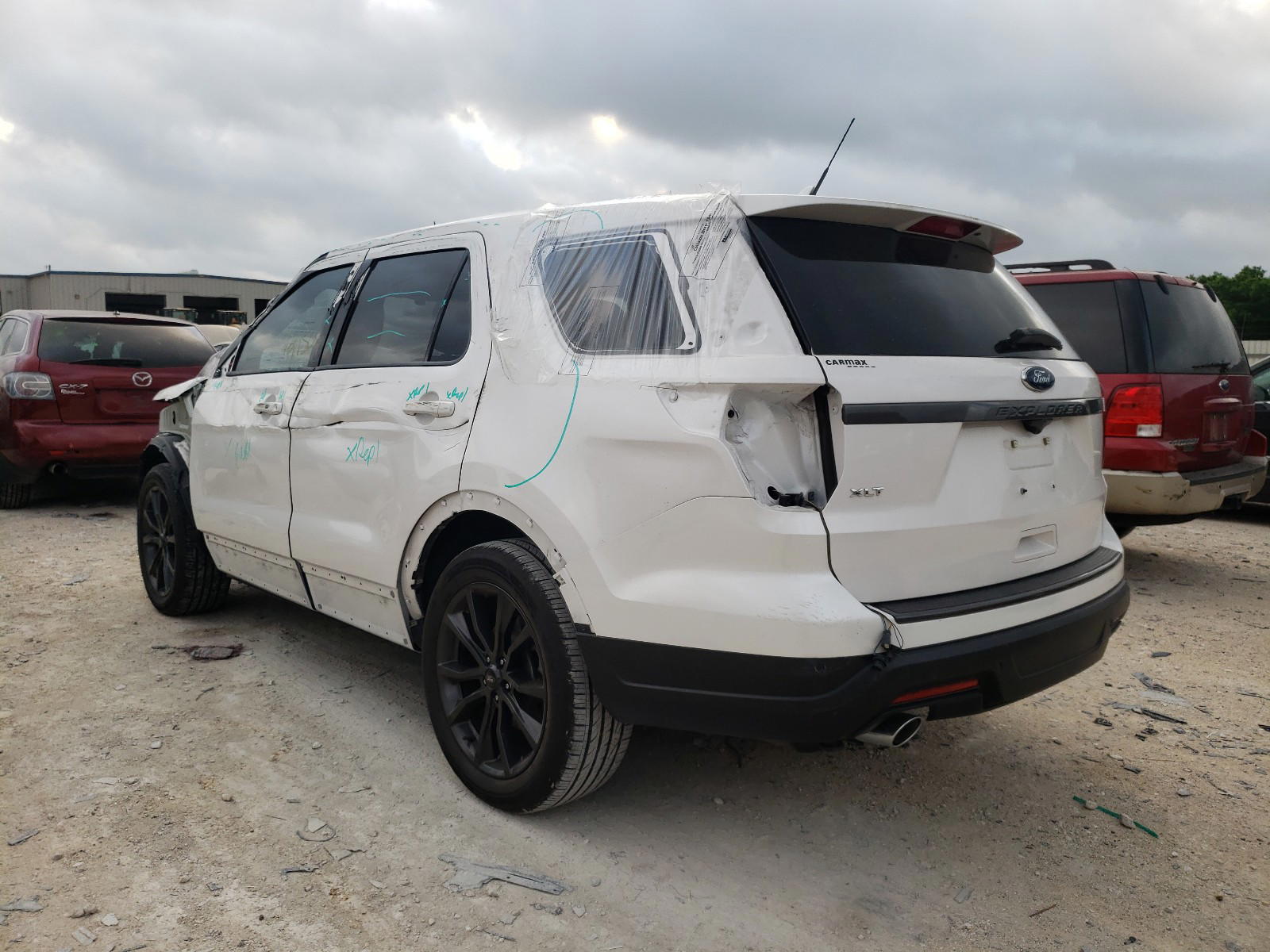 Photo 3 from auction – 2019 FORD EXPLORER X with VIN 1FM5K7D87KGB06914