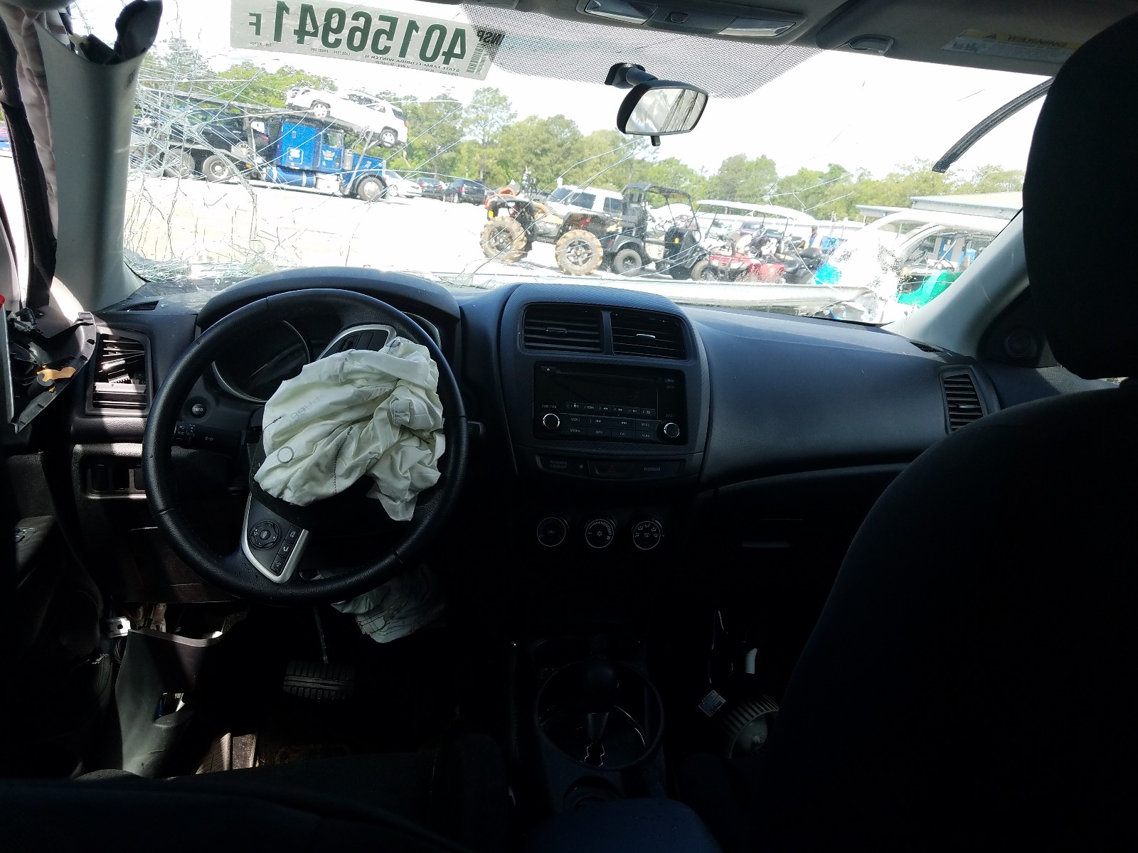 صورة رقم 9 من المزاد - 2015 MITSUBISHI OUTLANDER مع VIN 4A4AP3AU6FE057424