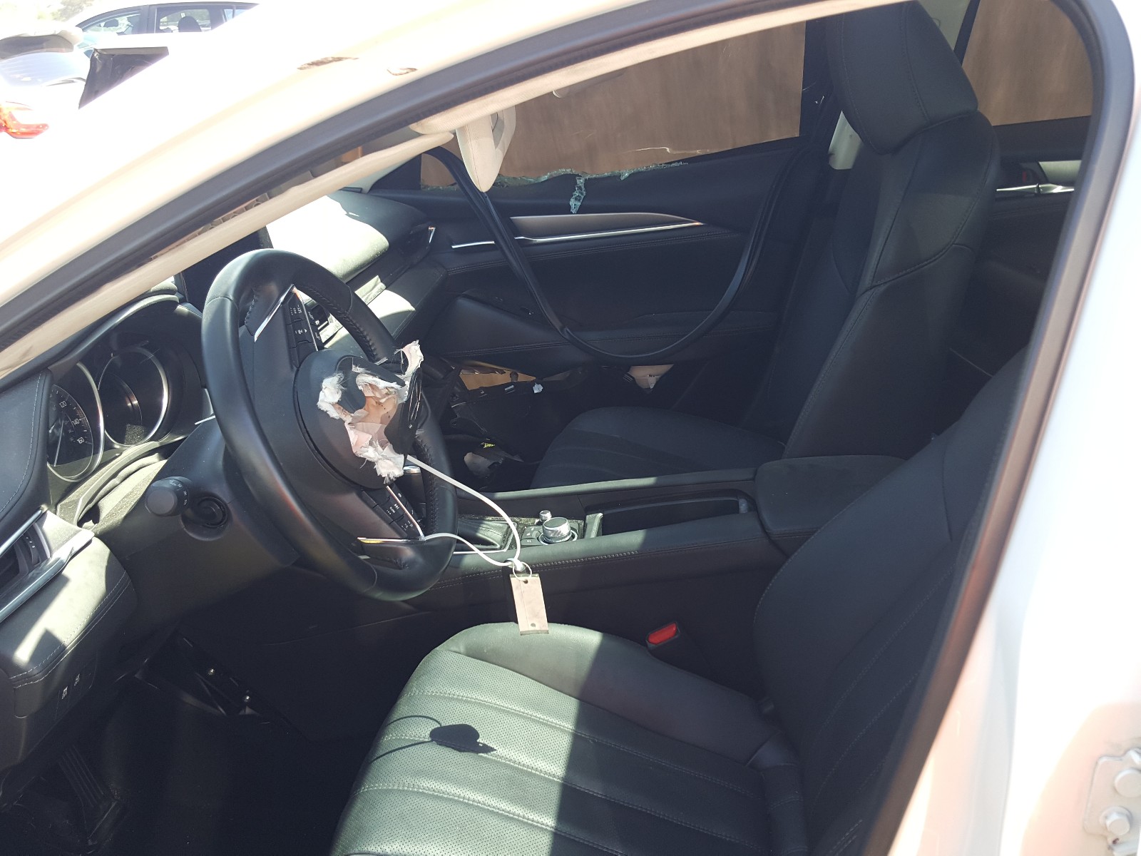 Photo 5 from auction – 2020 MAZDA 6 TOURING with VIN JM1GL1VM0L1514193