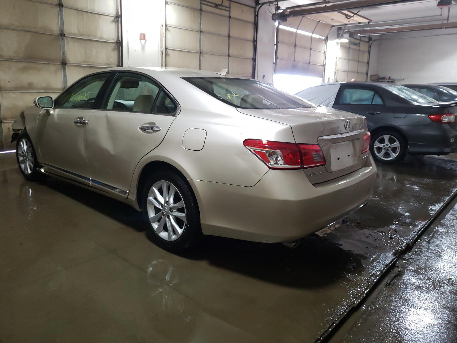 Photo 3 from auction – 2010 LEXUS ES 350 with VIN JTHBK1EG9A2347409