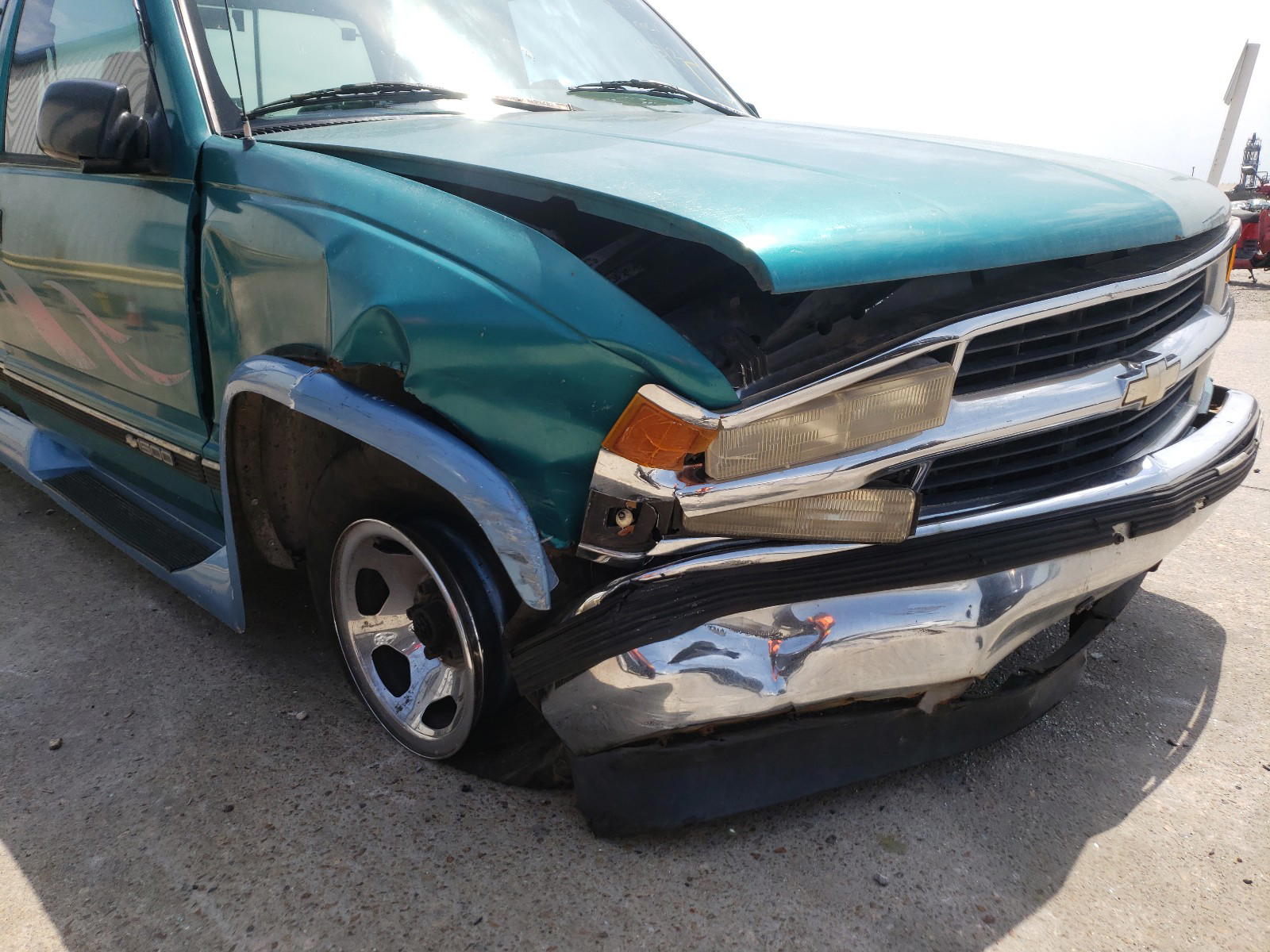 Photo 9 from auction – 1995 CHEVROLET GMT-400 C1 with VIN 2GCEC19H0S1235324