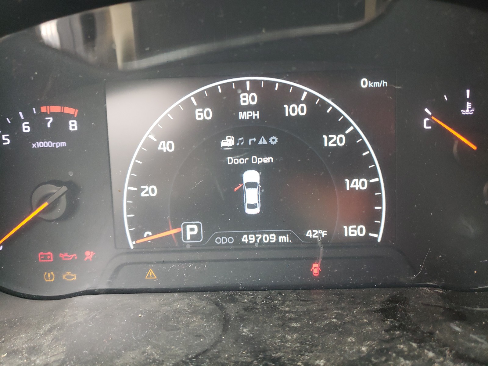 Photo 8 from auction – 2014 KIA CADENZA PR with VIN KNALN4D79E5167560