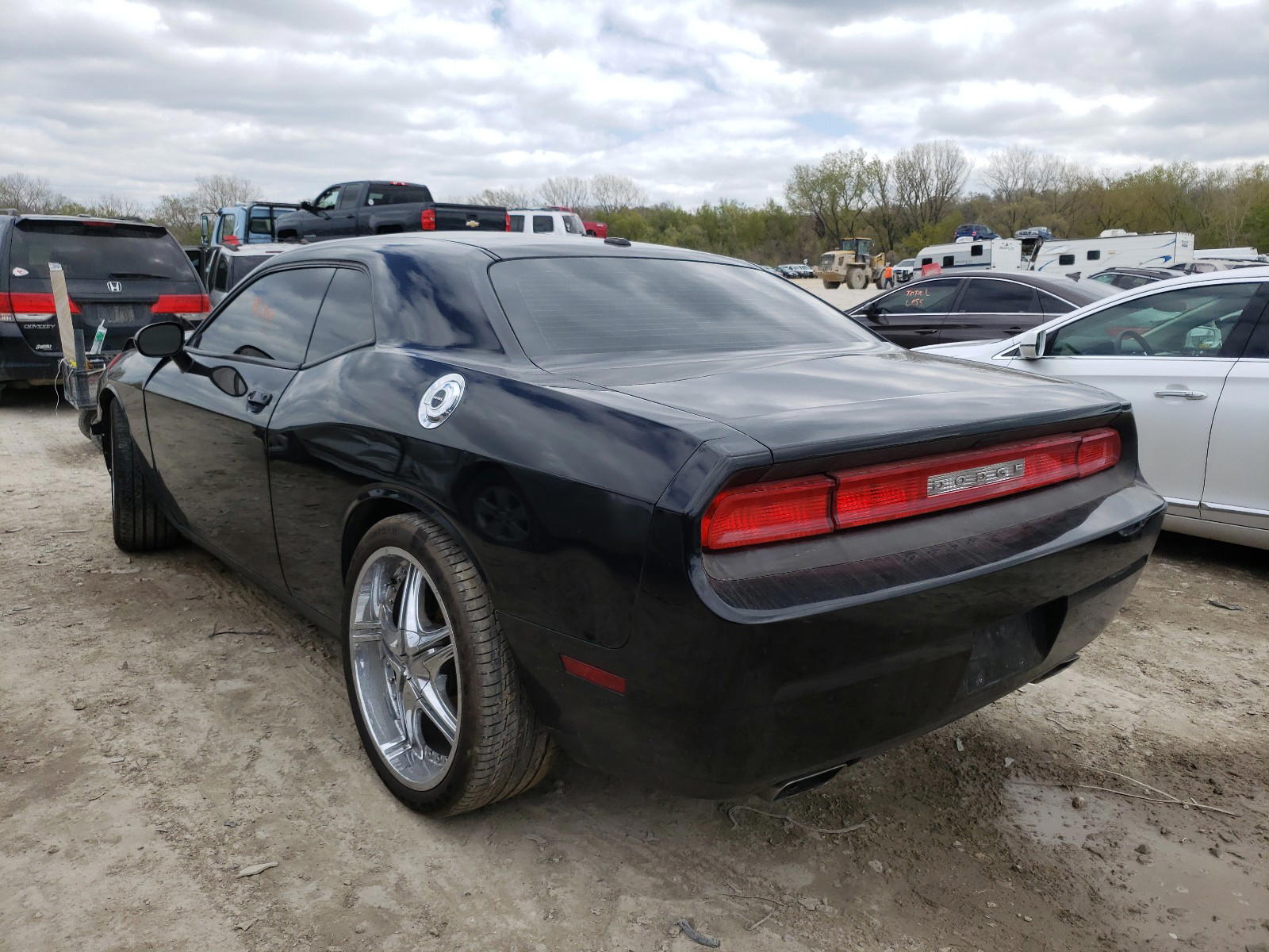 Photo 3 from auction – 2013 DODGE CHALLENGER with VIN 2C3CDYAG0DH520944