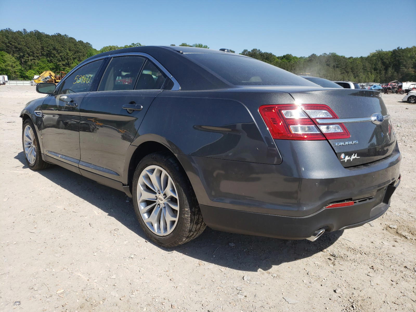 Photo 3 from auction – 2016 FORD TAURUS LIM with VIN 1FAHP2F86GG122943