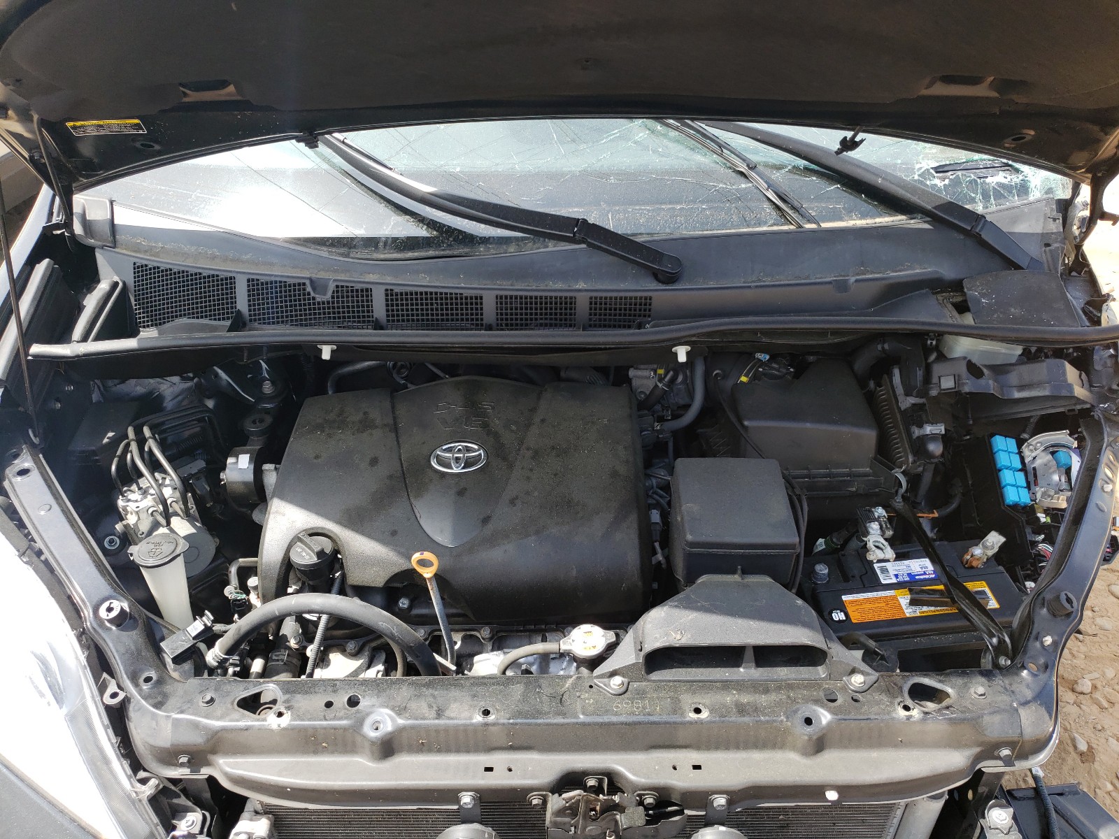 Photo 7 from auction – 2017 TOYOTA SIENNA XLE with VIN 5TDYZ3DC5HS893208