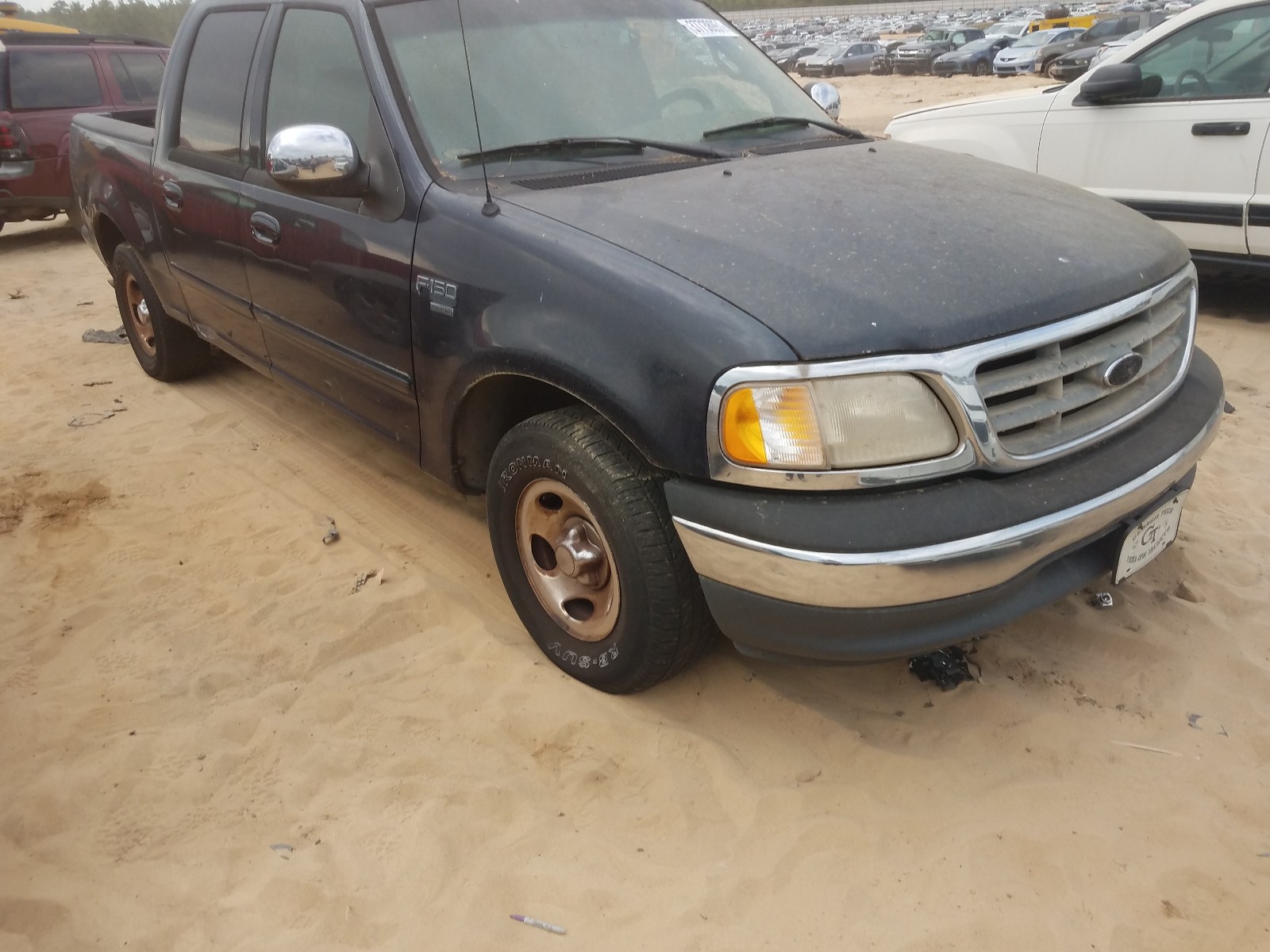 Photo 9 from auction – 2001 FORD F-150 with VIN 1FTRW07LX1KE90264