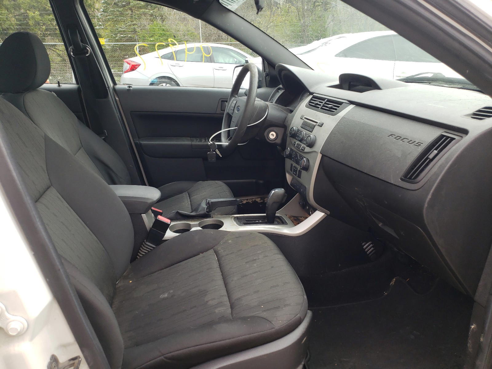 Photo 5 from auction – 2011 FORD FOCUS SE with VIN 1FAHP3FN5BW122216