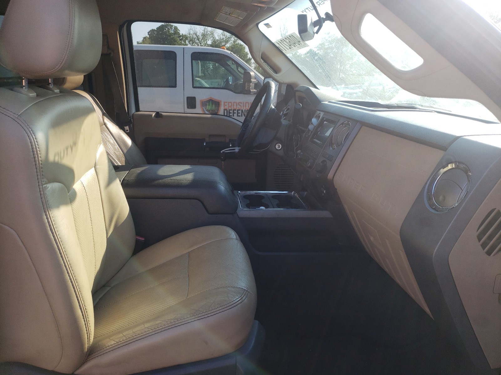 Photo 5 from auction – 2011 FORD F350 SUPER with VIN 1FT8W3CT1BEC35327