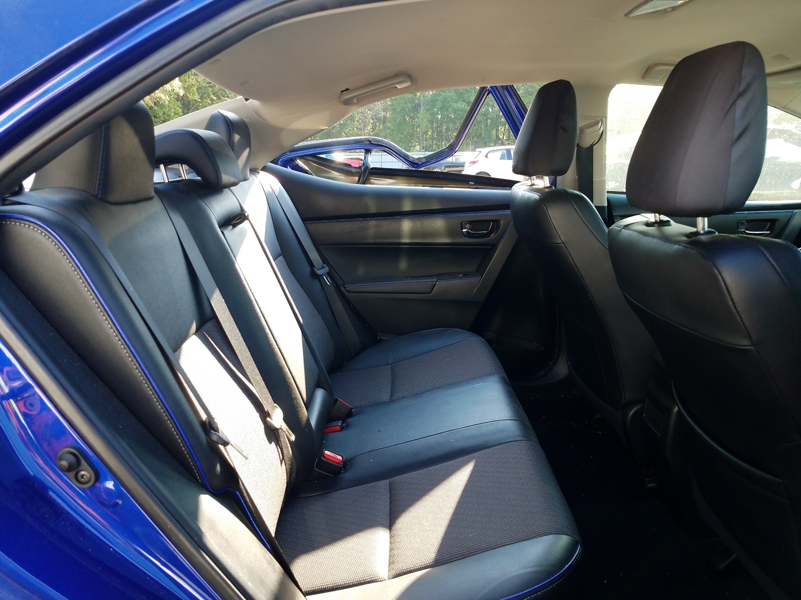Photo 6 from auction – 2018 TOYOTA COROLLA L with VIN 2T1BURHE0JC119143