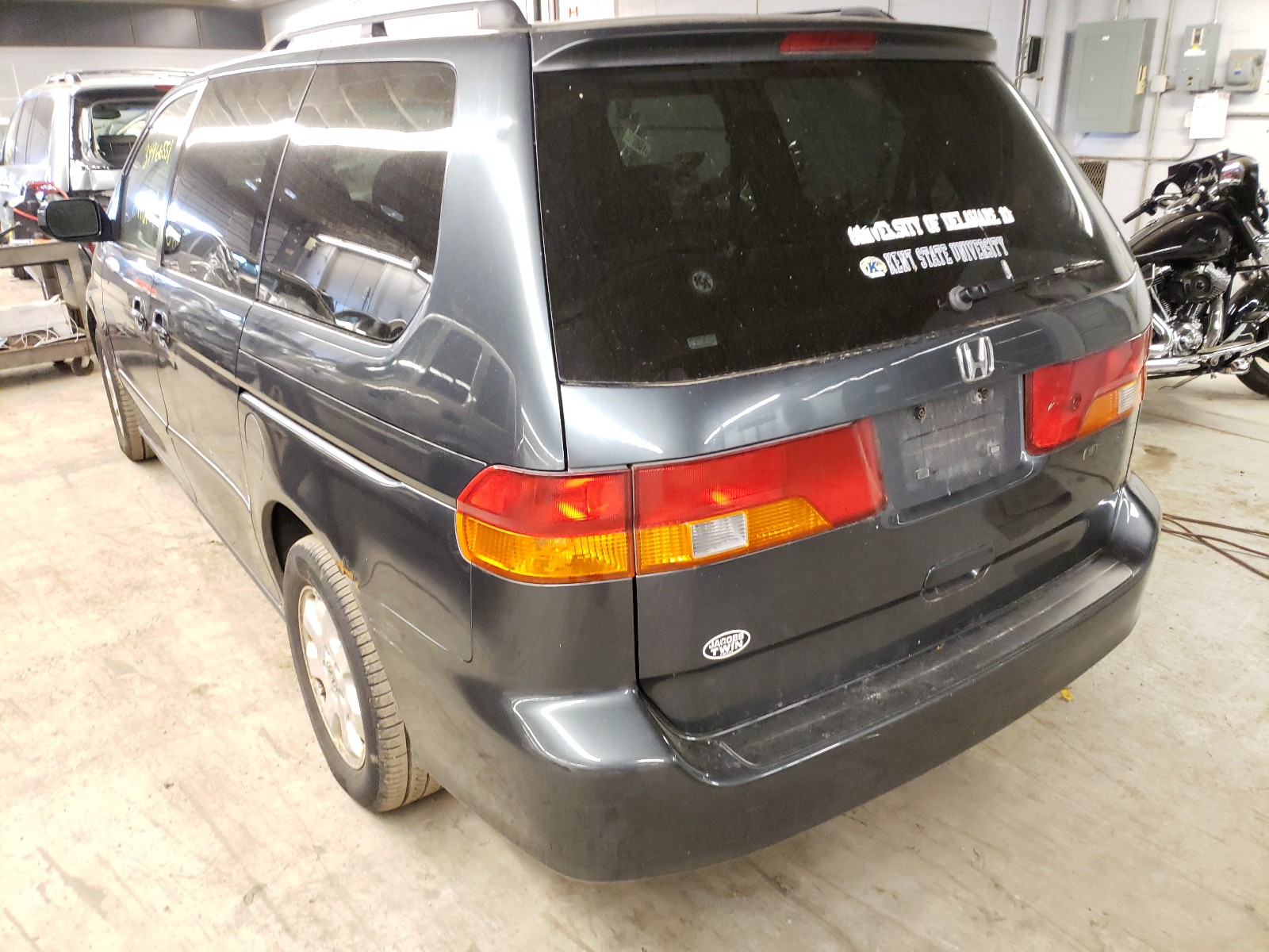 Photo 3 from auction – 2004 HONDA ODYSSEY EX with VIN 5FNRL18984B040065