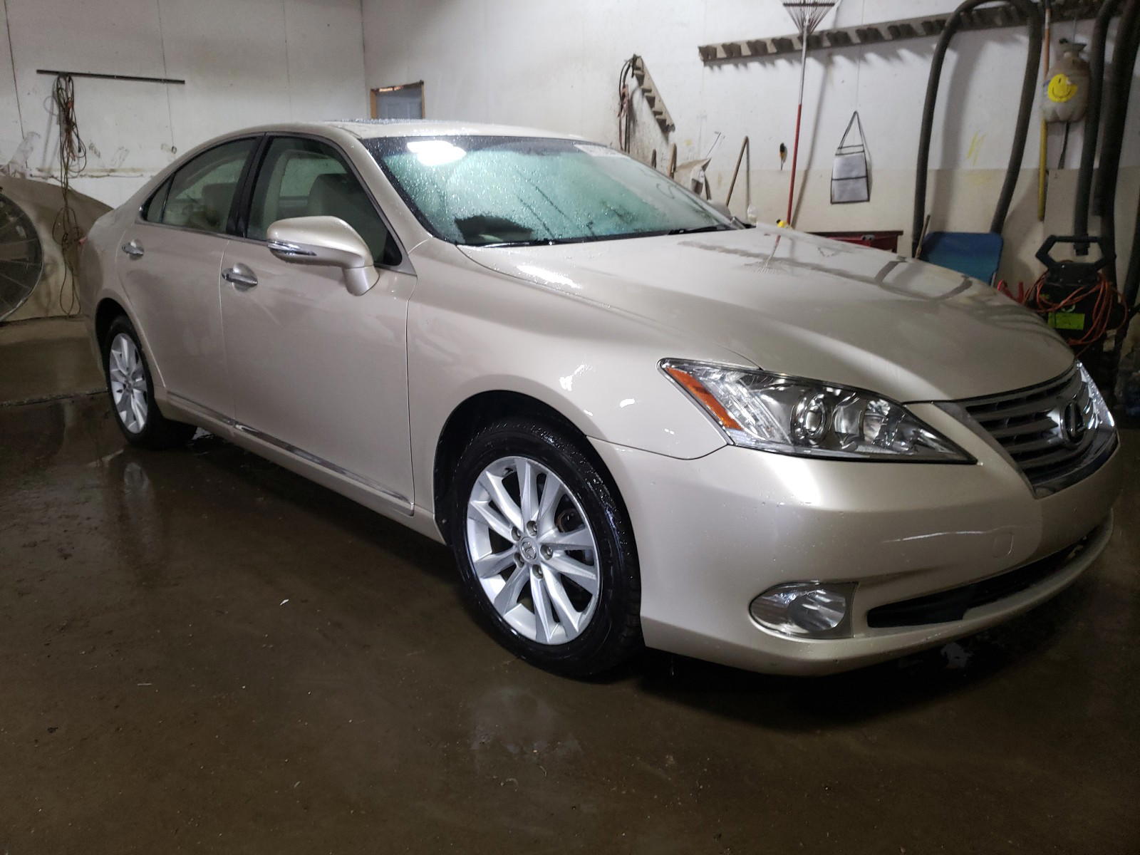 LEXUS ES 350 2010 with VIN JTHBK1EG9A2347409 - Photo from auction