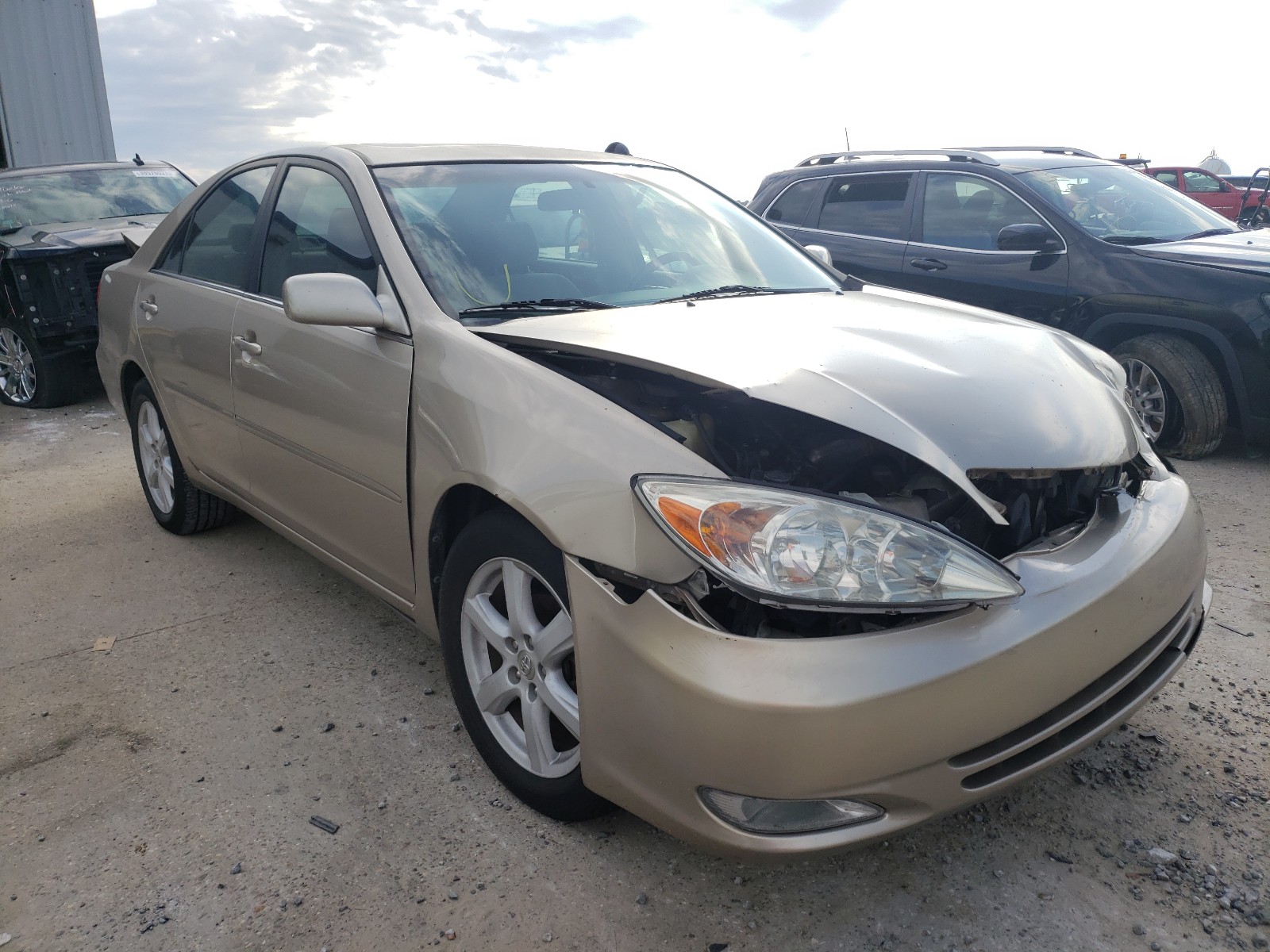 Photo 1 from auction – 2004 TOYOTA CAMRY LE with VIN JTDBE32K240251201