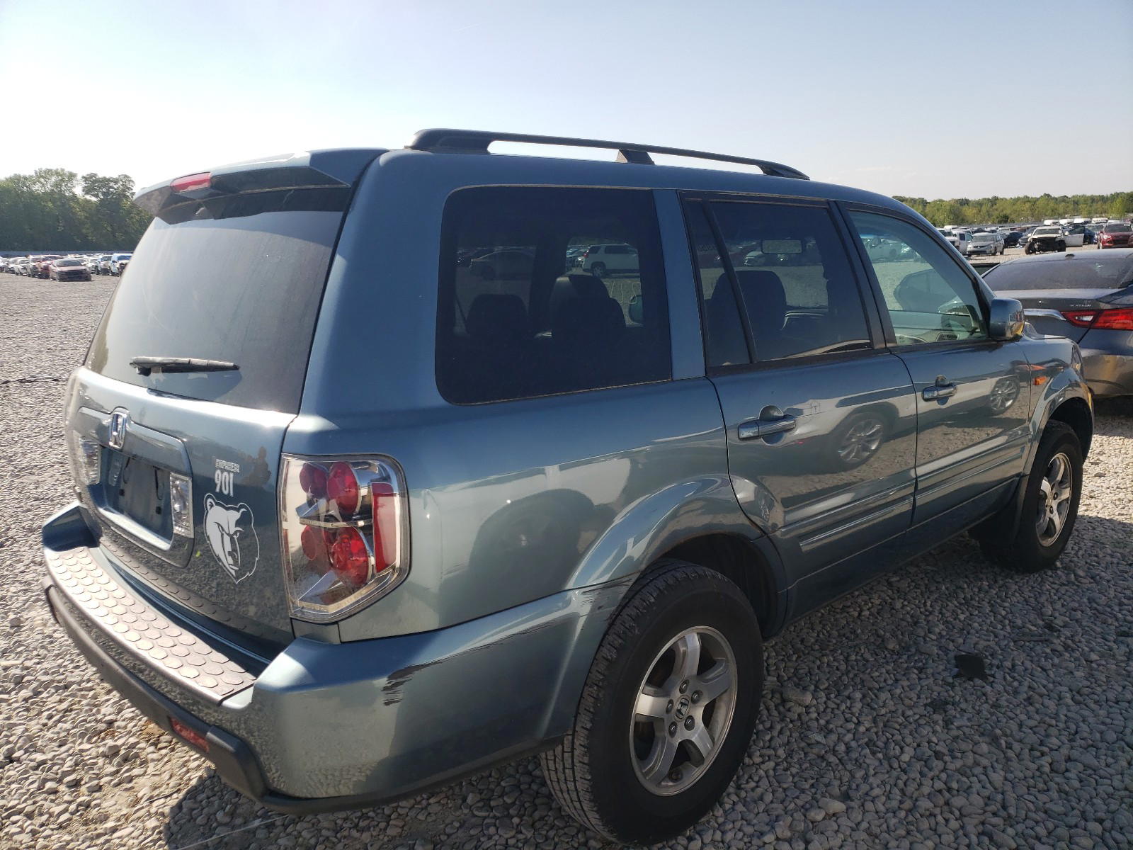Photo 4 from auction – 2006 HONDA PILOT with VIN 5FNYF28576B048571