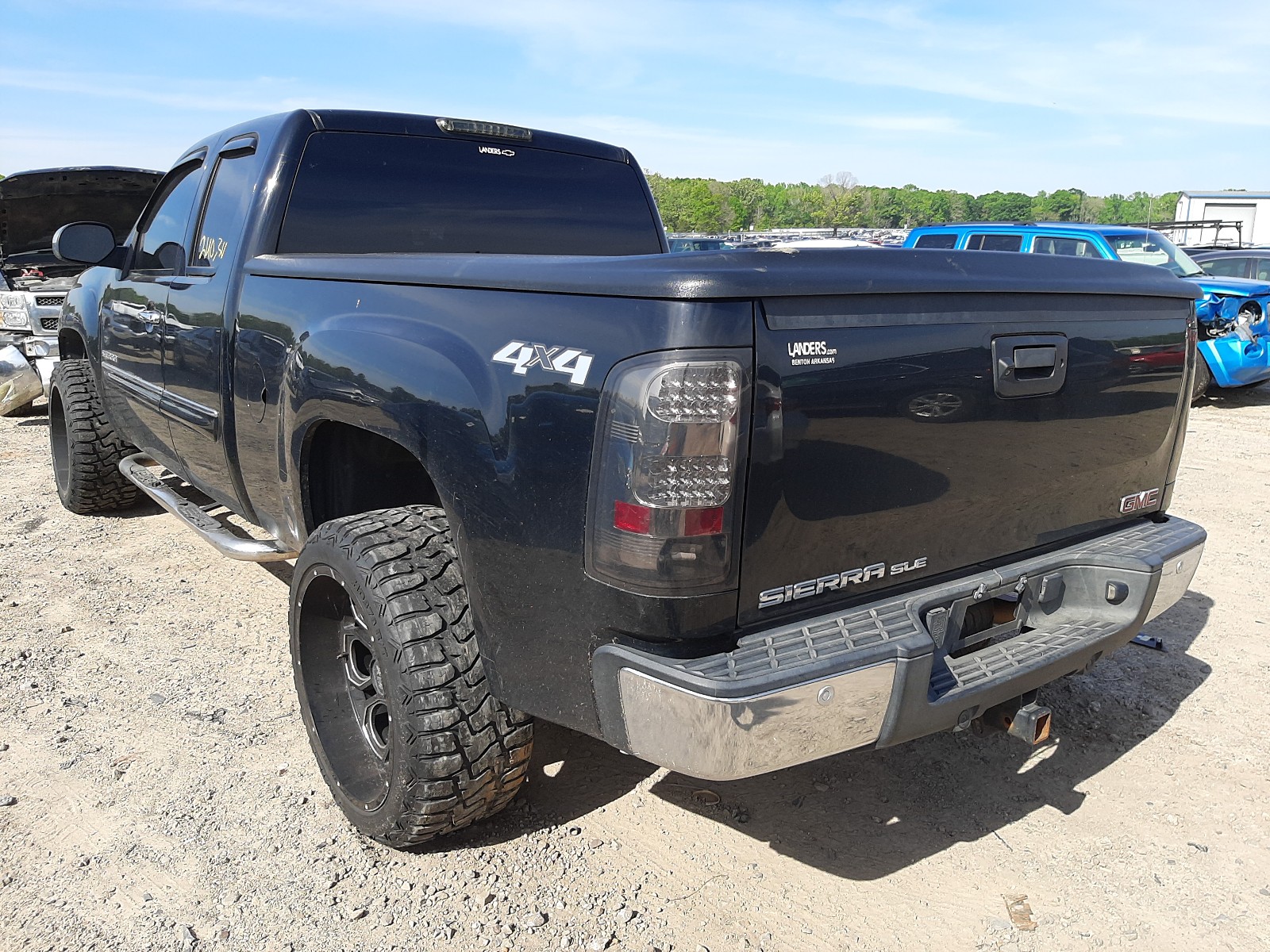 Photo 3 from auction – 2012 GMC SIERRA K15 with VIN 1GTR2VE71CZ352864