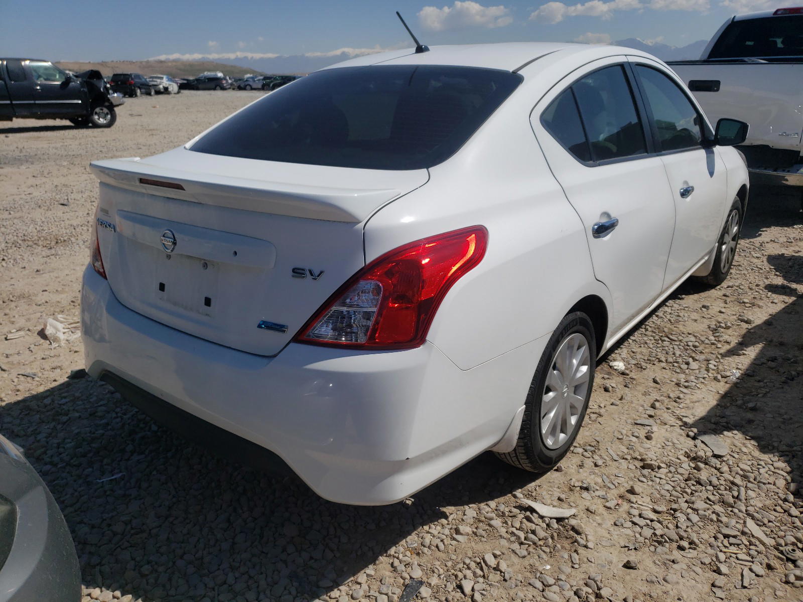 Photo 4 from auction – 2016 NISSAN VERSA S with VIN 3N1CN7AP7GL862019