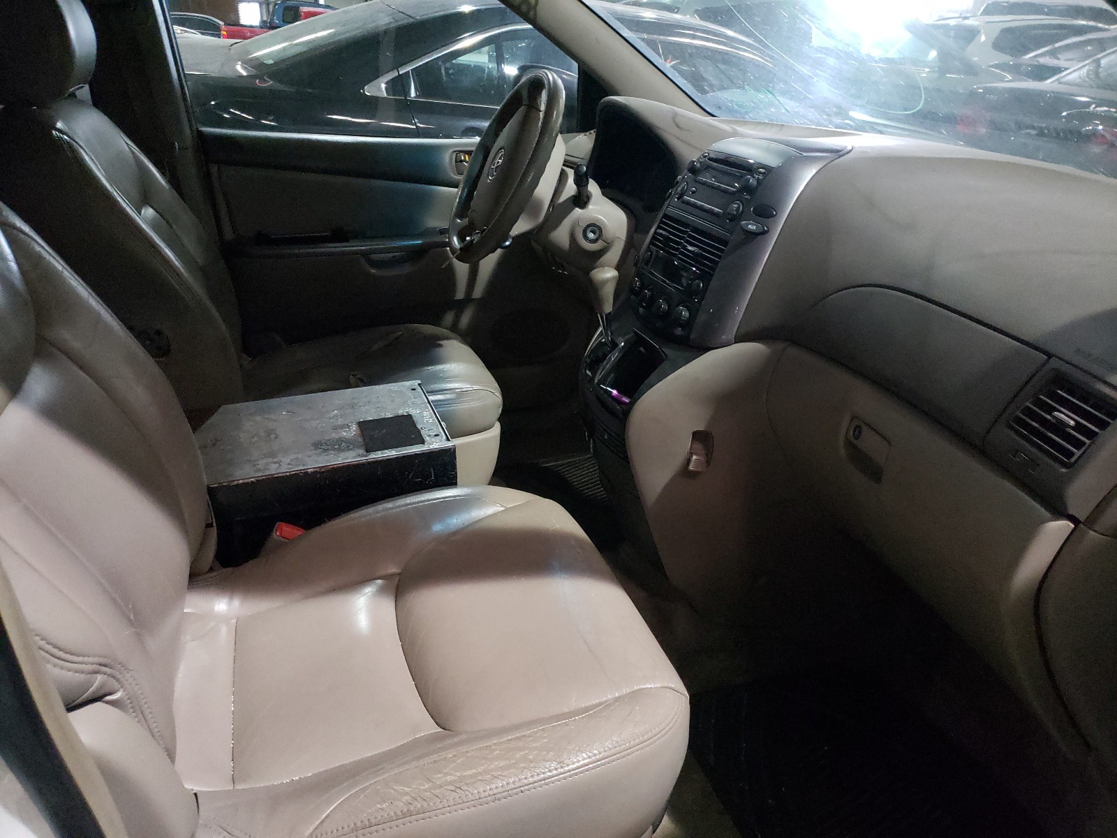 Photo 5 from auction – 2007 TOYOTA SIENNA with VIN 5TDZK23C57S003213