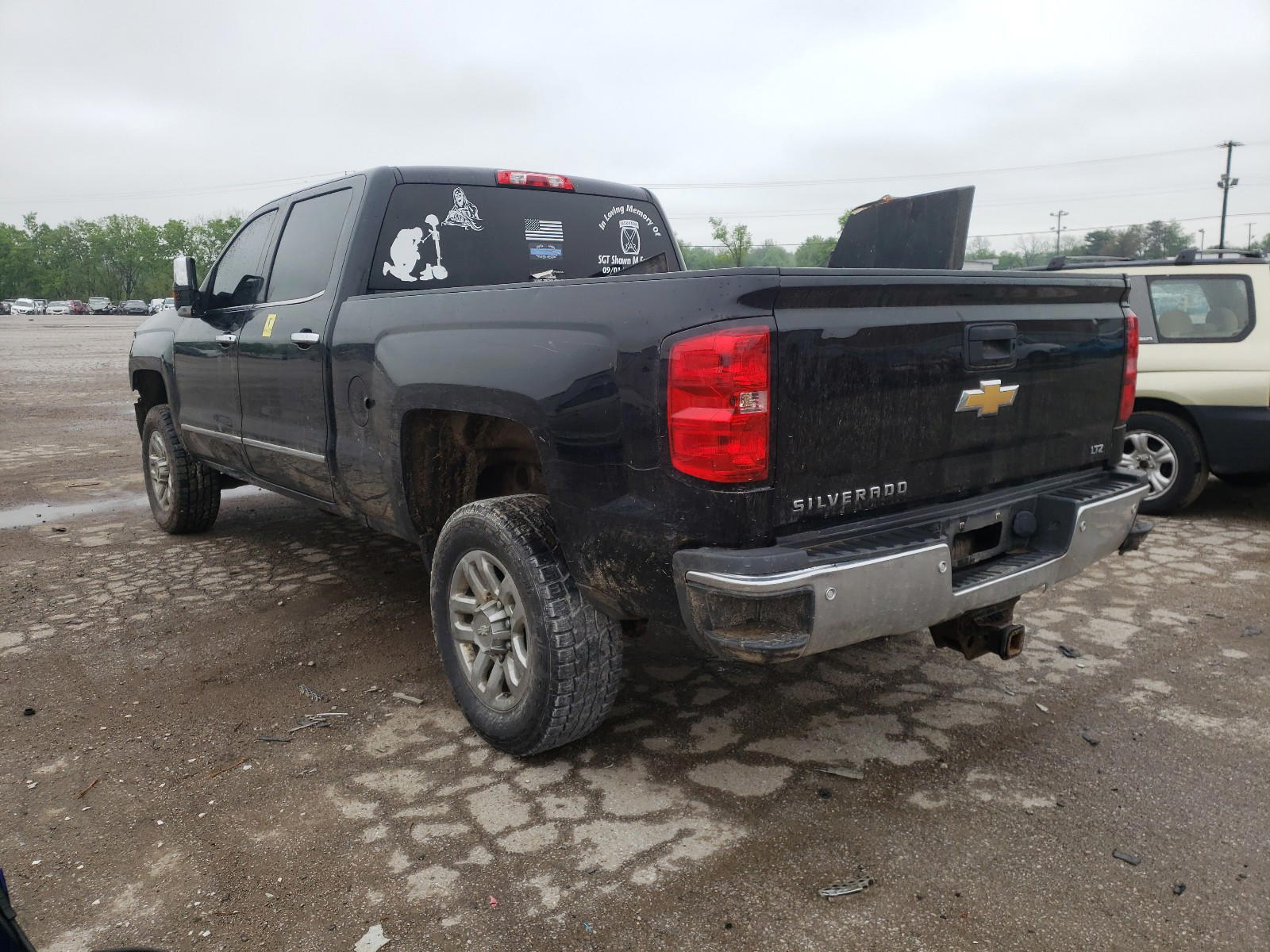 Photo 3 from auction – 2016 CHEVROLET SILVERADO with VIN 1GC1KWE86GF180401