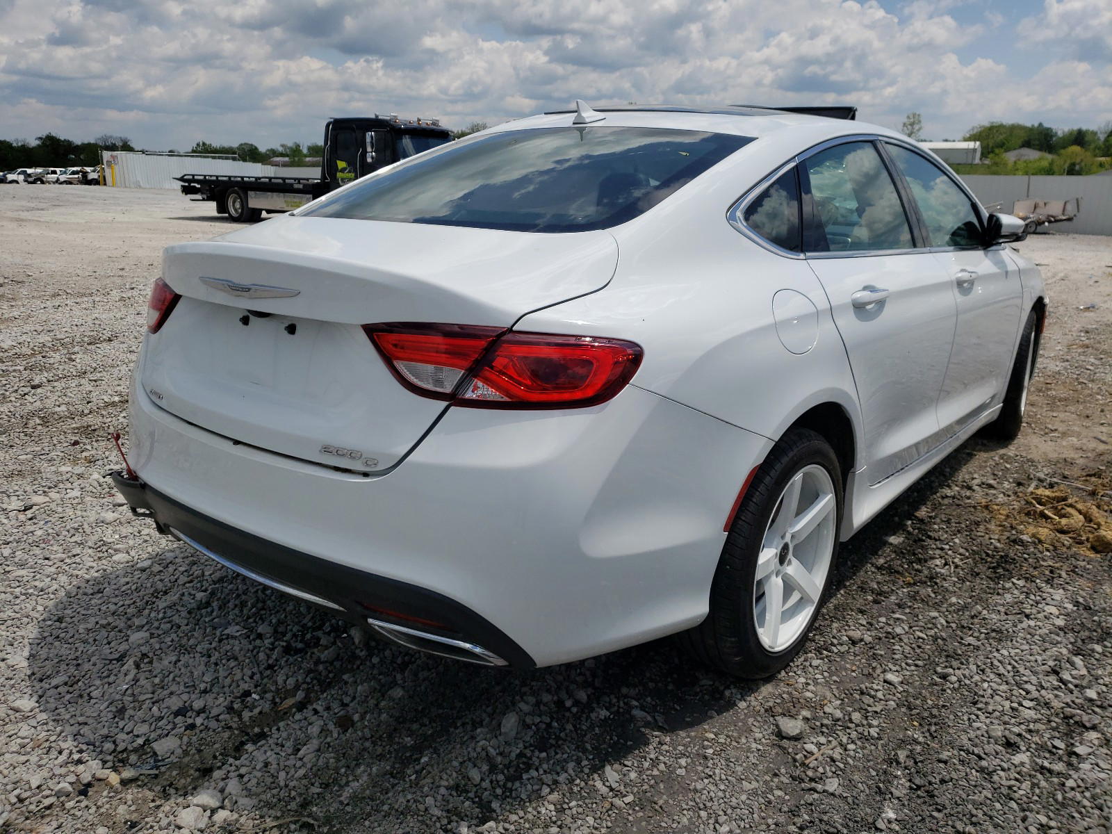Photo 4 from auction – 2015 CHRYSLER 200 C with VIN 1C3CCCEG1FN727644