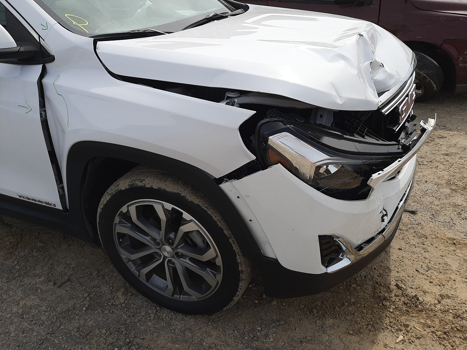 Photo 9 from auction – 2019 GMC TERRAIN SL with VIN 3GKALPEV9KL162325