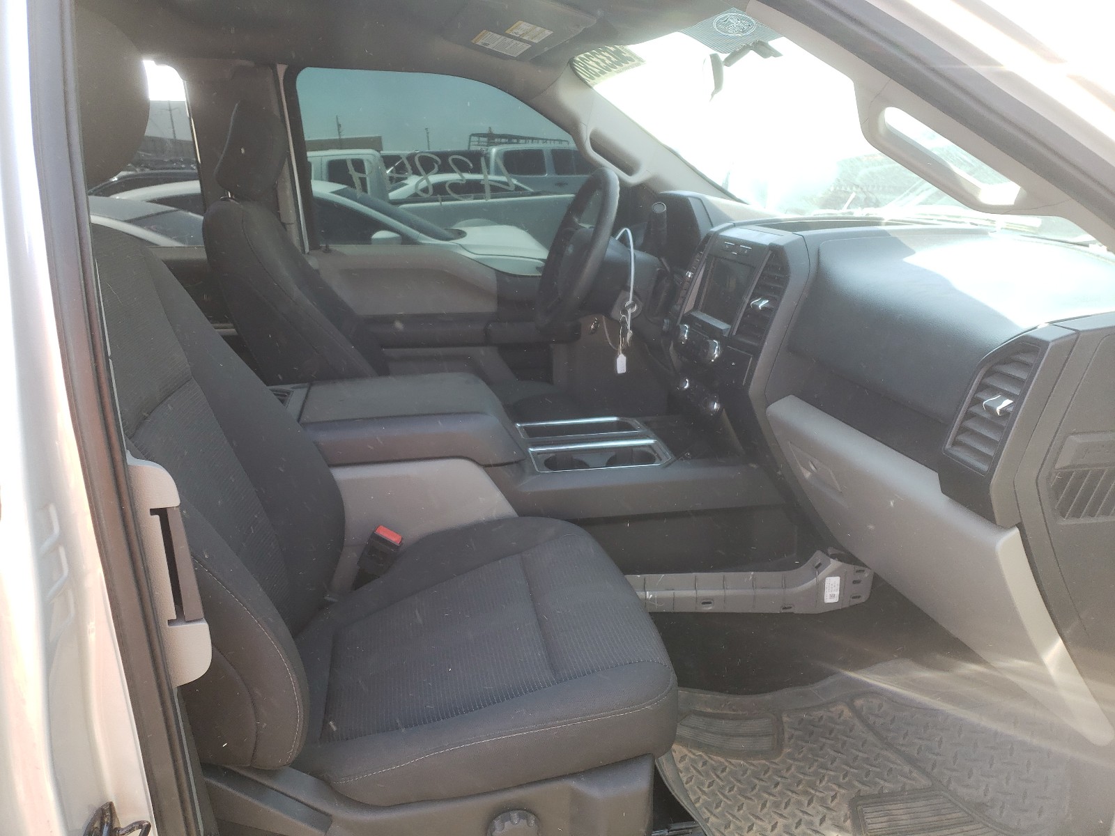 Photo 5 from auction – 2018 FORD F150 SUPER with VIN 1FTEX1EP6JKE38010