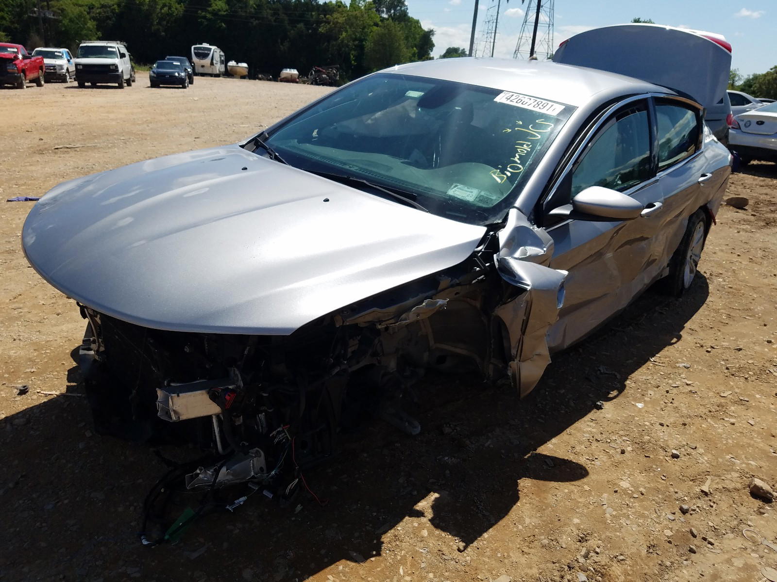 Photo 9 from auction – 2015 CHRYSLER 200 LIMITE with VIN 1C3CCCABXFN714644
