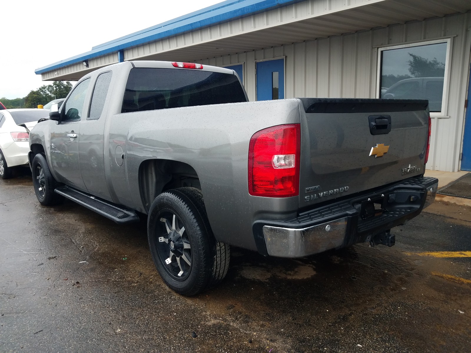 Photo 3 from auction – 2012 CHEVROLET SILVERADO with VIN 1GCRCSE07CZ221730