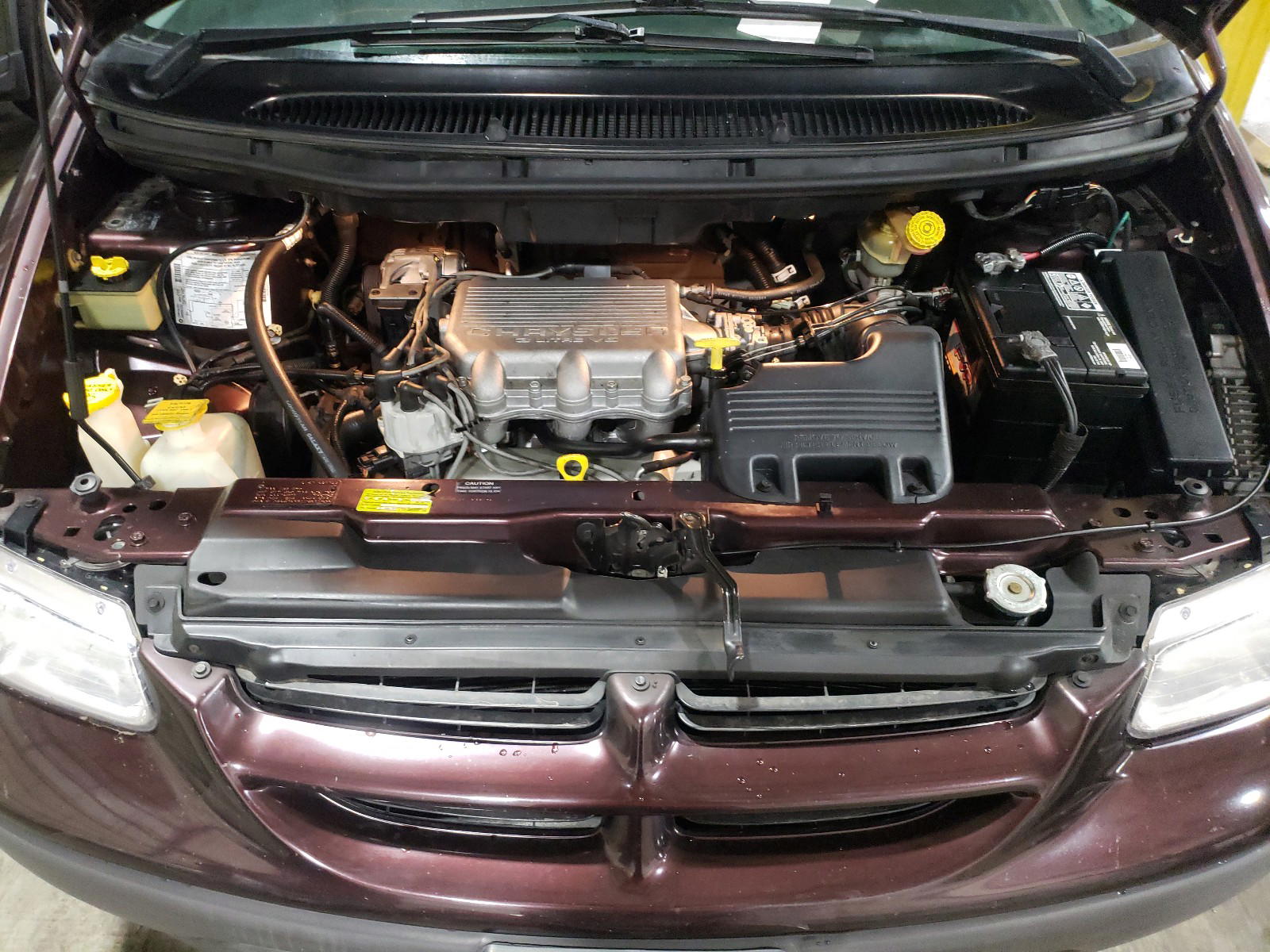 Photo 7 from auction – 1996 DODGE CARAVAN SE with VIN 2B4GP4531TR611506