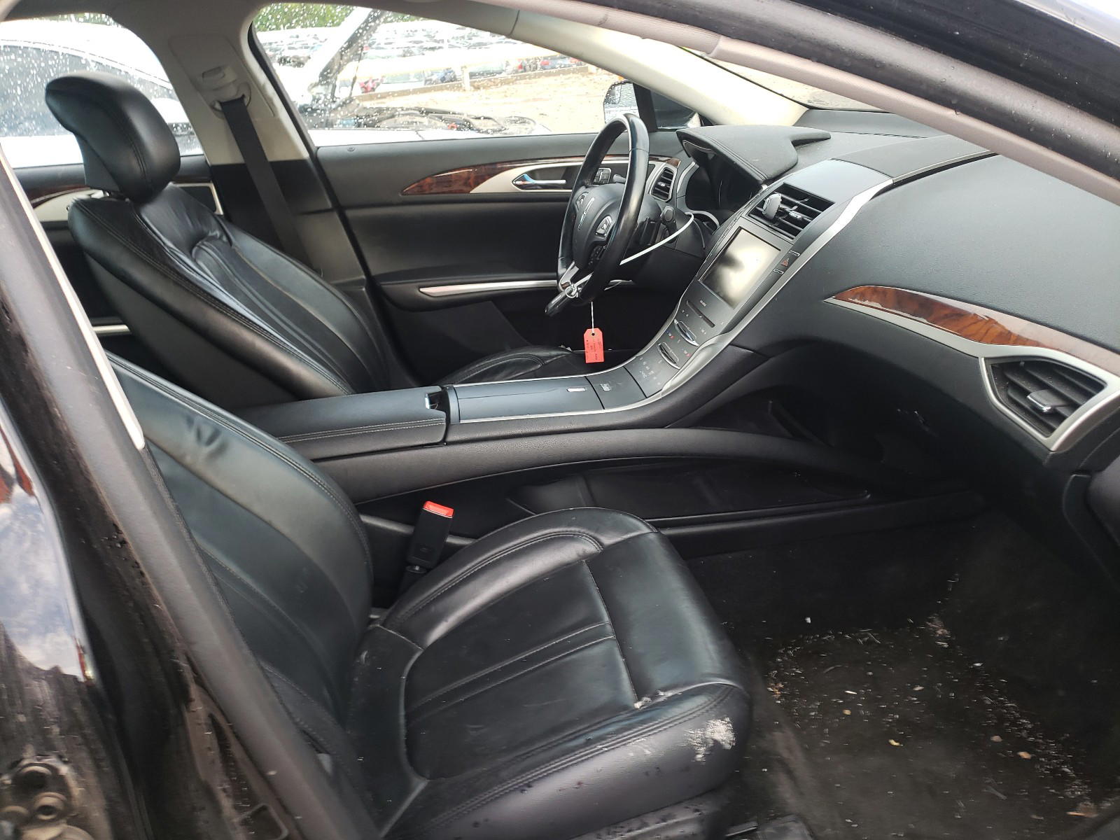 Photo 5 from auction – 2016 LINCOLN MKZ with VIN 3LN6L2J94GR603372
