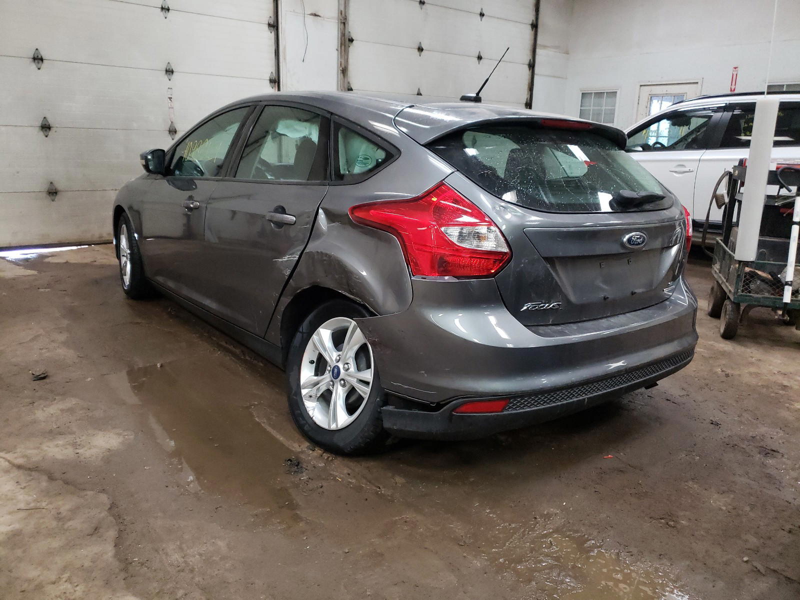Photo 3 from auction – 2014 FORD FOCUS SE with VIN 1FADP3K2XEL206984