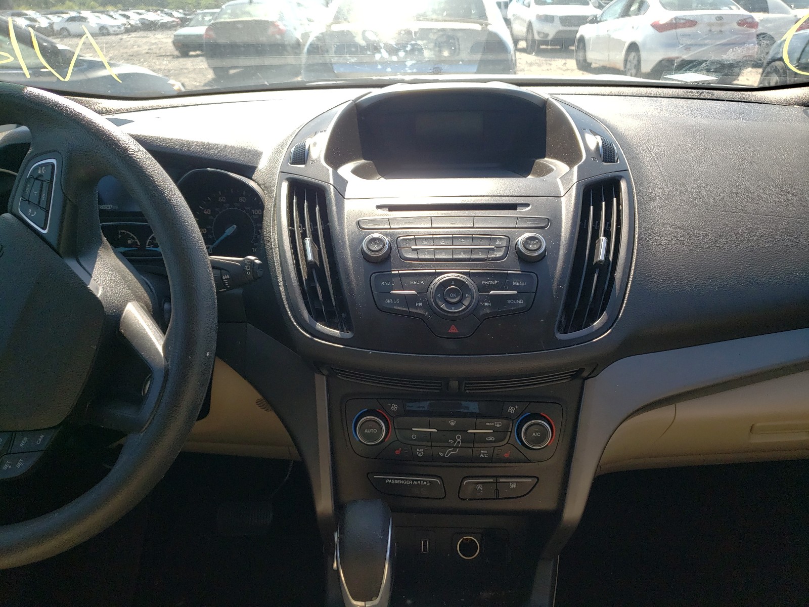 Photo 9 from auction – 2018 FORD ESCAPE SE with VIN 1FMCU0GD4JUB45770