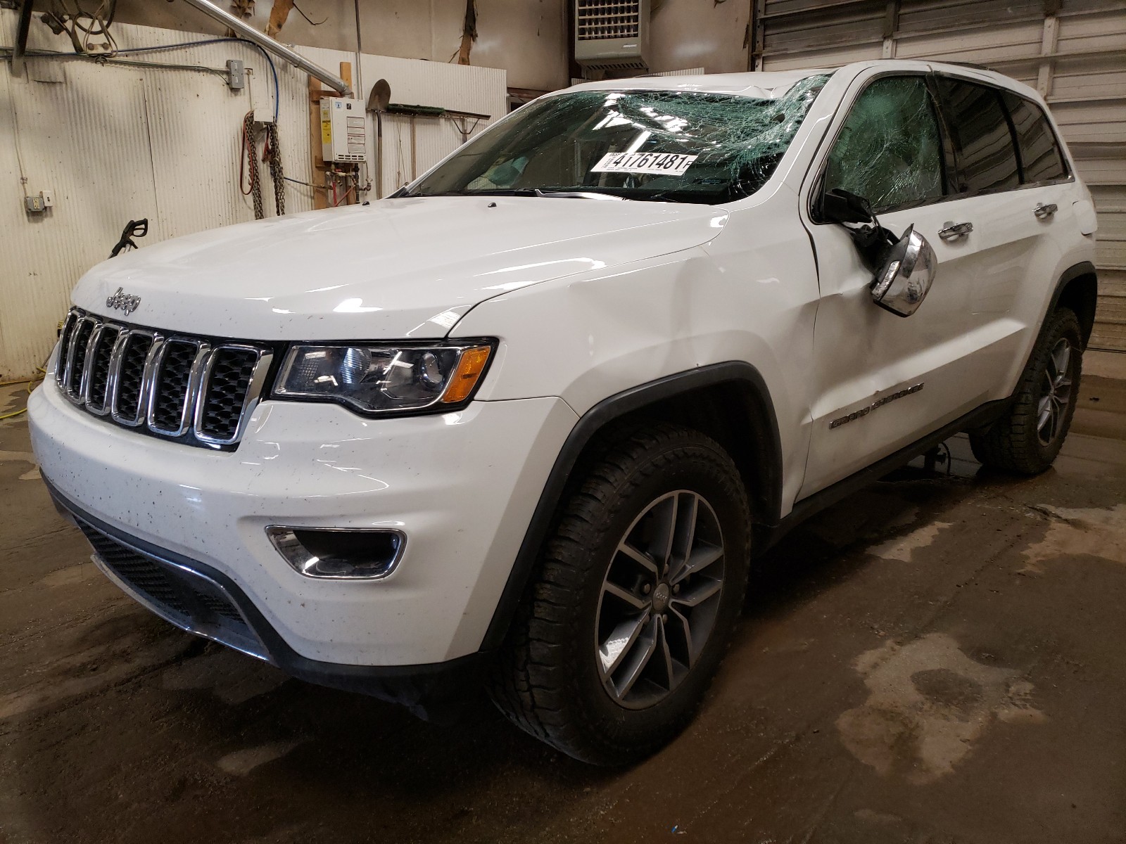 Photo 2 from auction – 2017 JEEP GRAND CHER with VIN 1C4RJFBG2HC769465