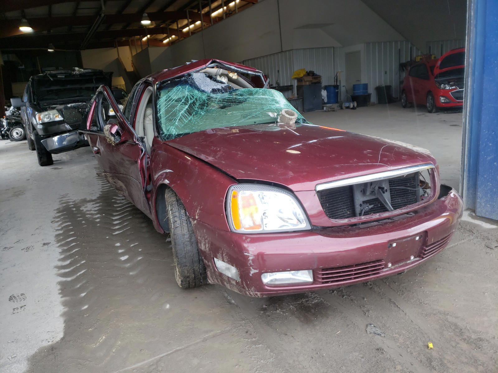 CADILLAC DEVILLE DT 2000 with VIN 1G6KF5499YU225795 - Photo from auction