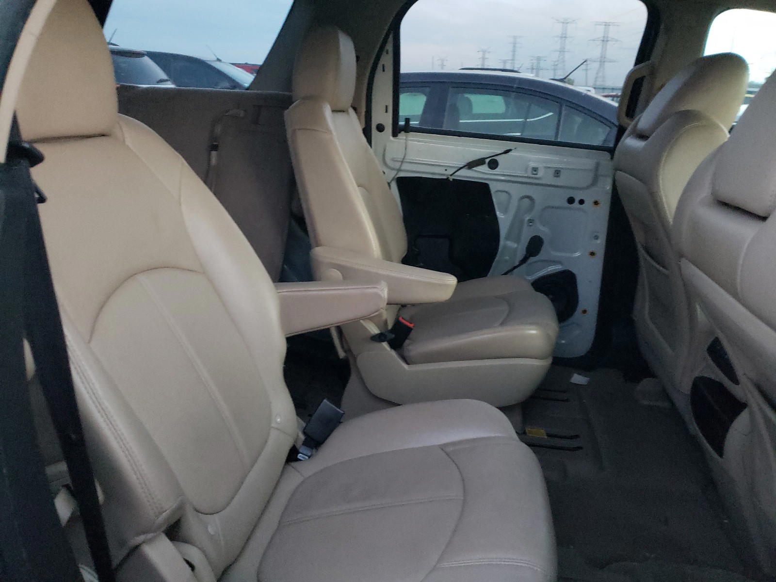 Photo 6 from auction – 2012 GMC ACADIA SLT with VIN 1GKKVRED1CJ179355