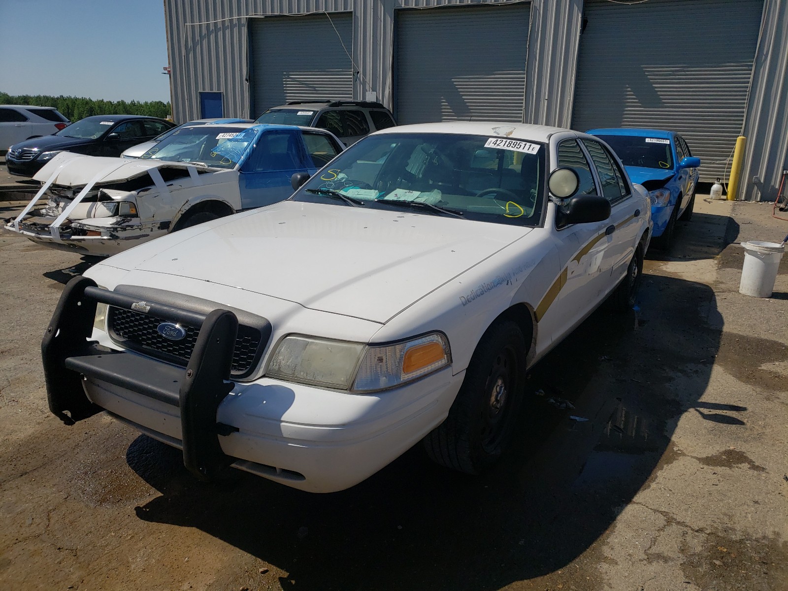 Photo 2 from auction – 2008 FORD CROWN VICT with VIN 2FAFP71V88X120608