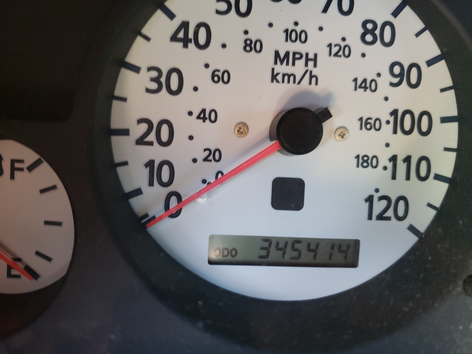 Photo 8 from auction – 2000 NISSAN PATHFINDER with VIN JN8AR07S2YW403931