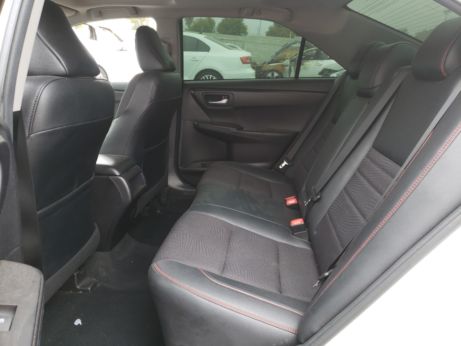Photo 6 from auction – 2017 TOYOTA CAMRY LE with VIN 4T1BF1FK0HU429631