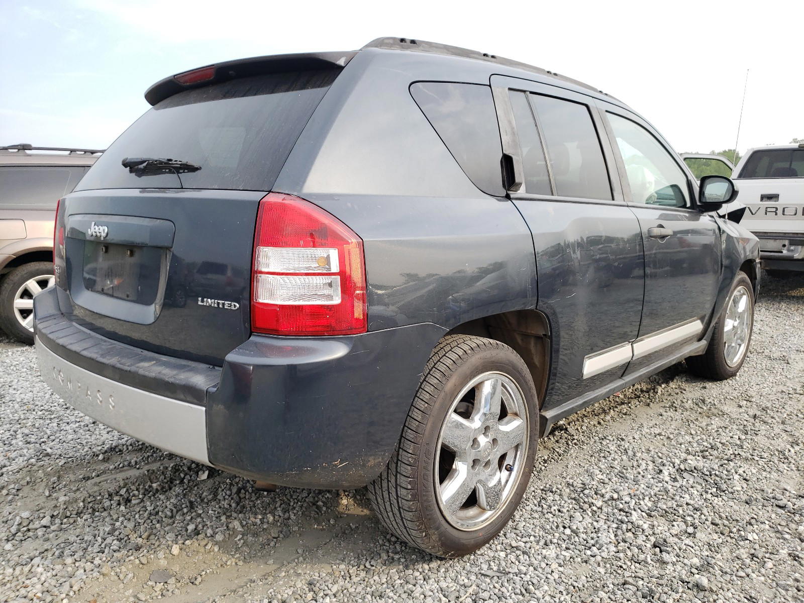 Photo 4 from auction – 2007 JEEP COMPASS LI with VIN 1J8FF57W67D144003