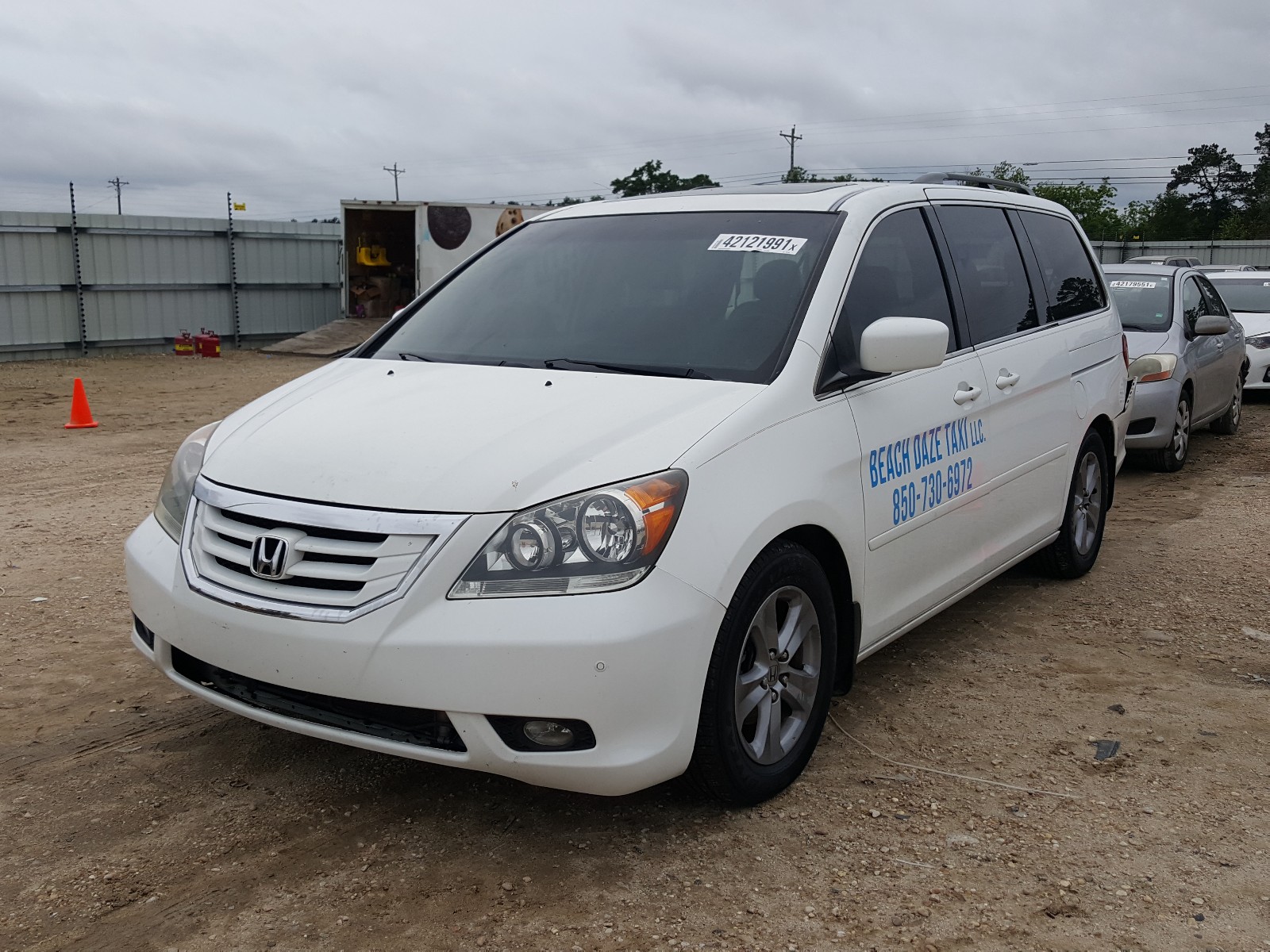 Photo 2 from auction – 2008 HONDA ODYSSEY TO with VIN 5FNRL38918B007409