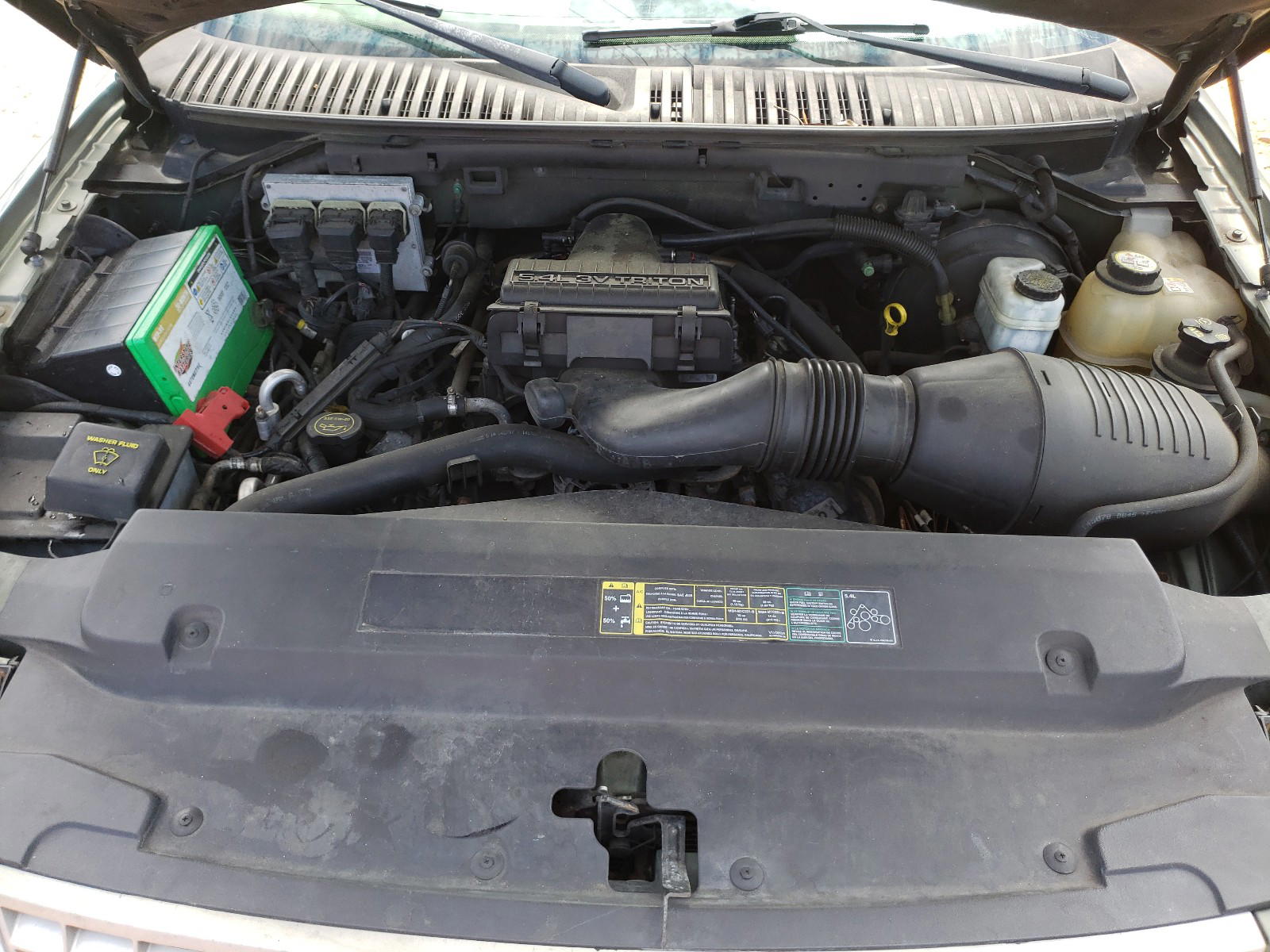 Photo 7 from auction – 2005 FORD EXPEDITION with VIN 1FMFU175X5LB12943