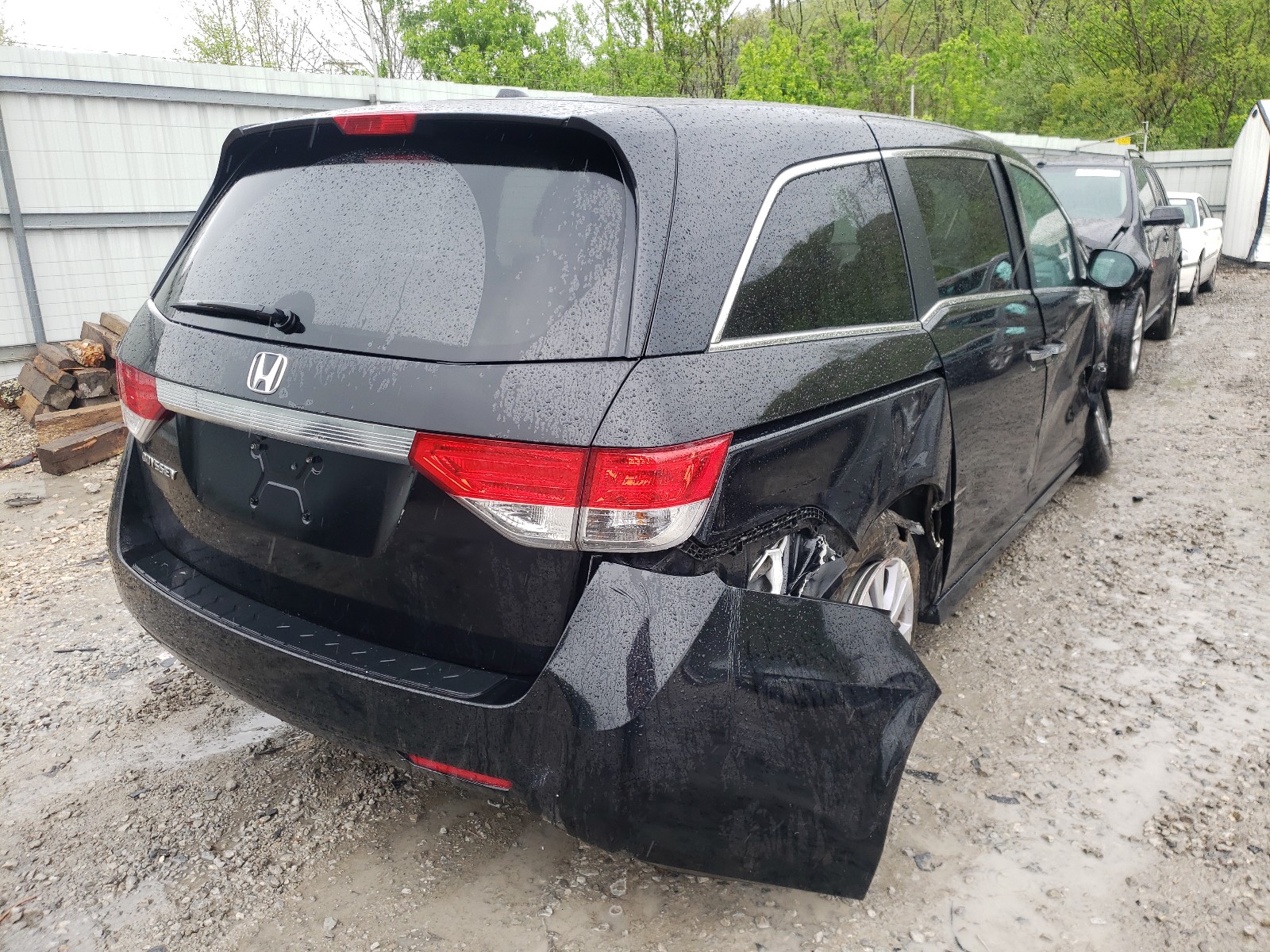 Photo 4 from auction – 2015 HONDA ODYSSEY EX with VIN 5FNRL5H65FB018976